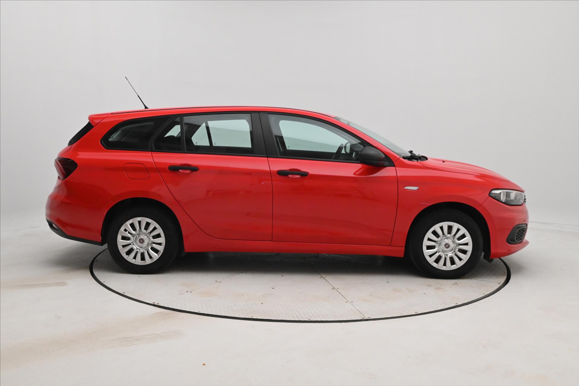 Hlavní fotografie vozu Fiat Tipo 1,3 MultiJet 70kW nová STK Záruka až 5 let (4)