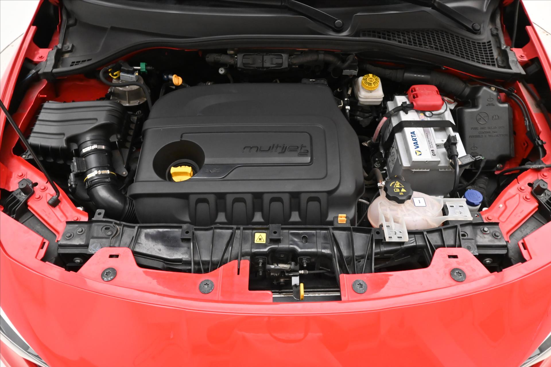 Hlavní fotografie vozu Fiat Tipo 1,3 MultiJet 70kW nová STK Záruka až 5 let (9)