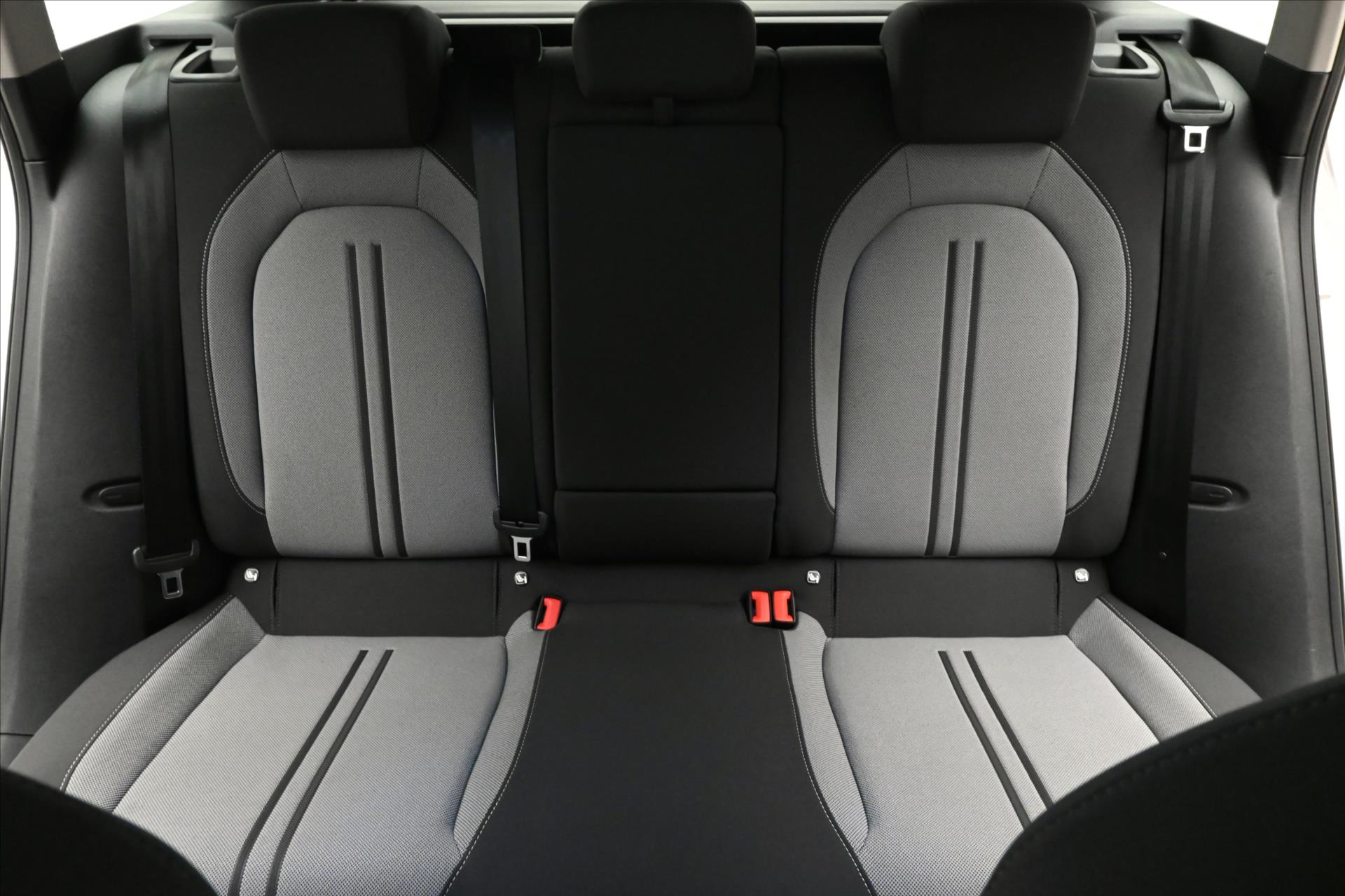 Hlavní fotografie vozu Seat Leon 2,0 TDI 110 kW STYLE Záruka až 5 let (28)