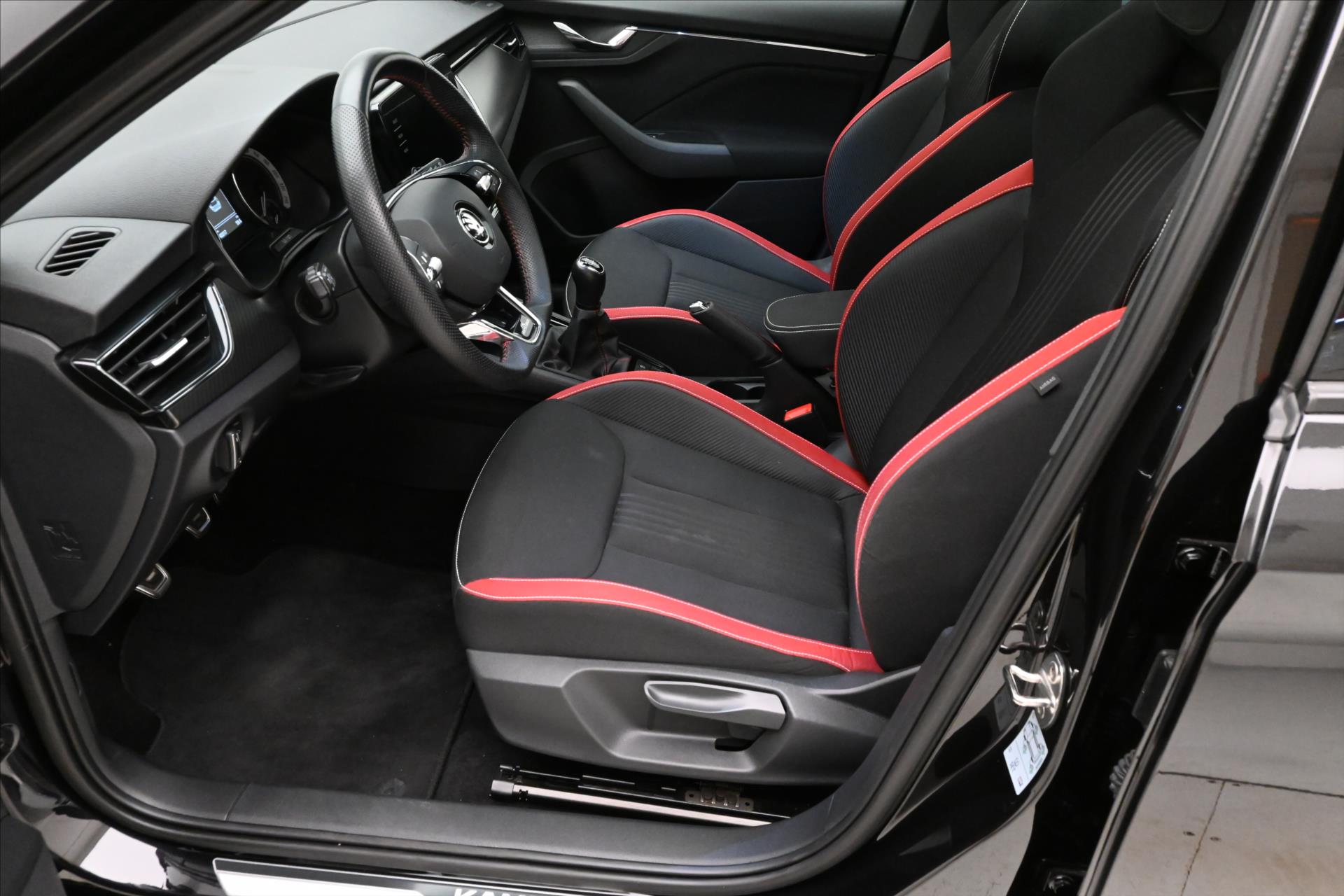 Hlavní fotografie vozu Škoda Kamiq 1,0 TSI 81kW MONTE CARLO Záruka až 5 let (14)