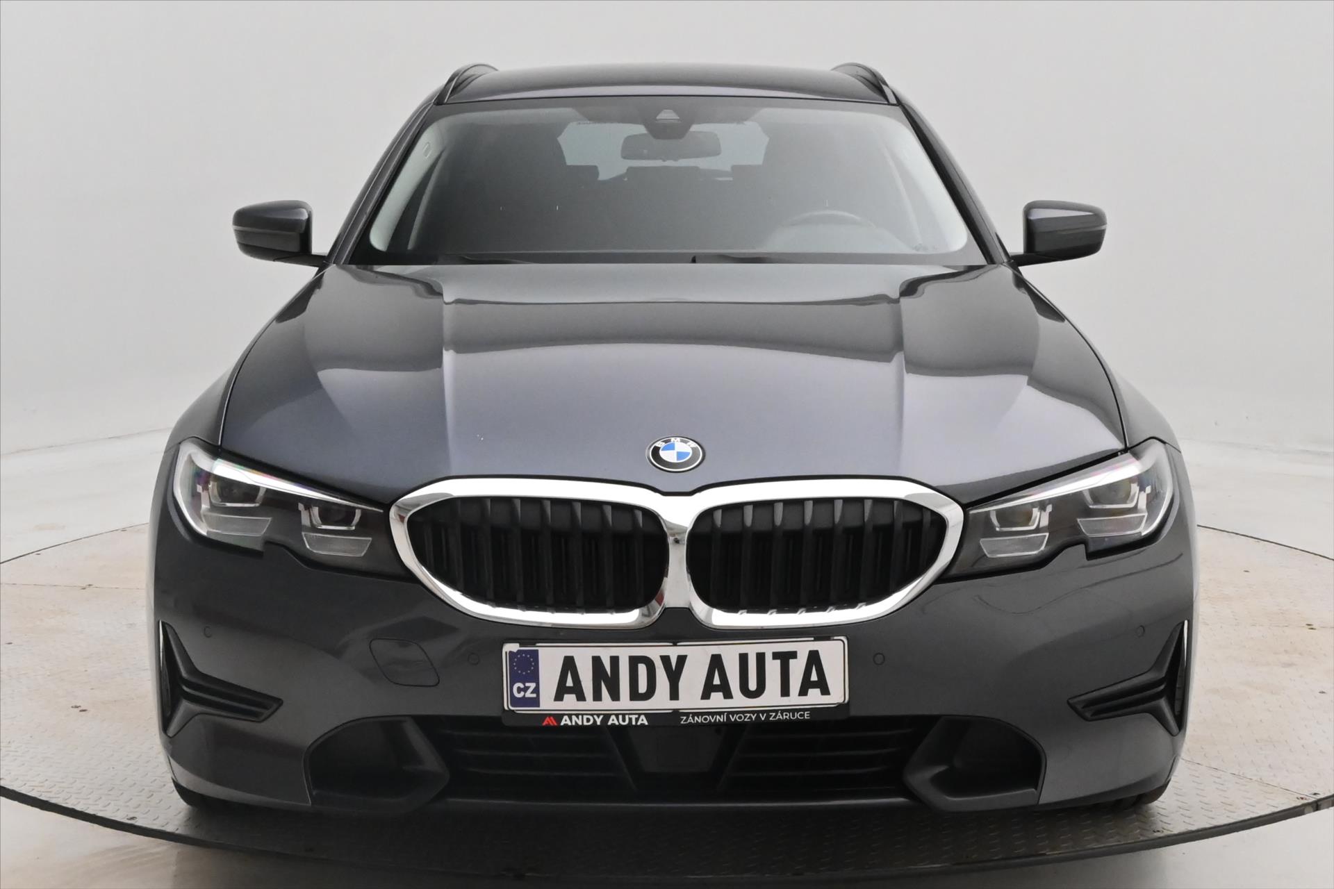 Hlavní fotografie vozu BMW Řada 3 2,0 320d 140 kW SportTouring Steptronic Záruka až 5 le (3)
