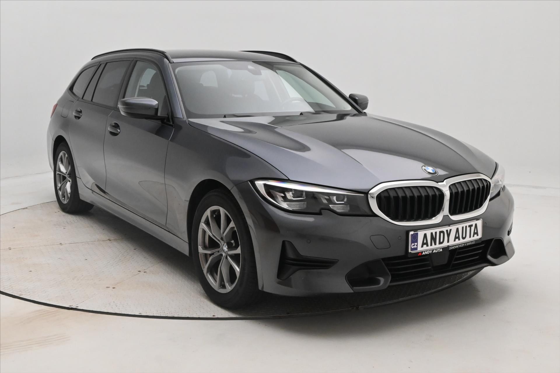Hlavní fotografie vozu BMW Řada 3 2,0 320d 140kW Sport Touring Steptronic Záruka až 5 le (3)