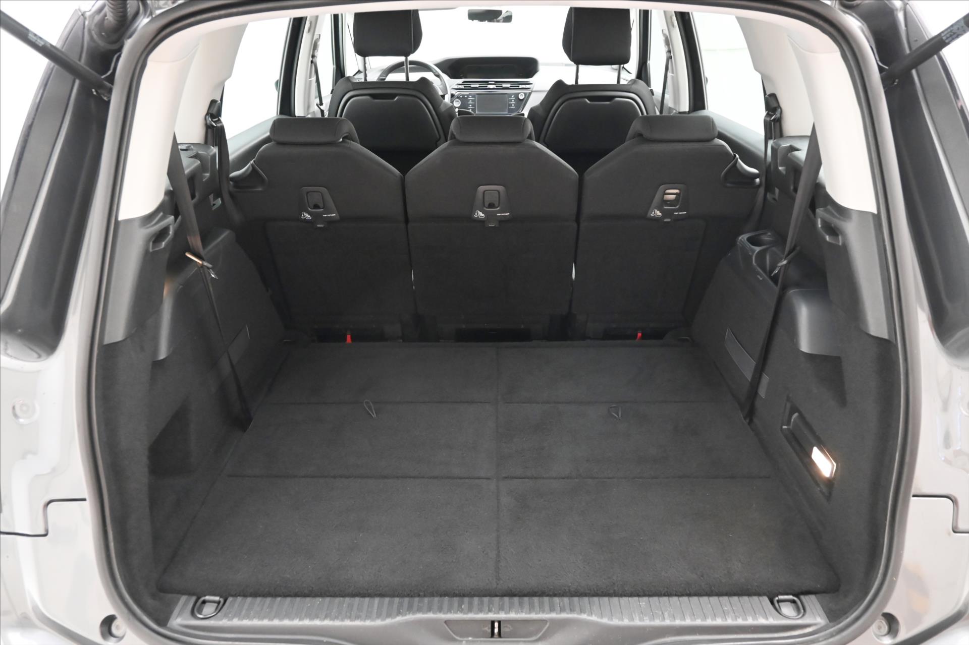 Hlavní fotografie vozu Citroën Grand C4 Picasso 2,0 HDI 110 kW 7 míst MANUÁL Záruka až 5 let (10)
