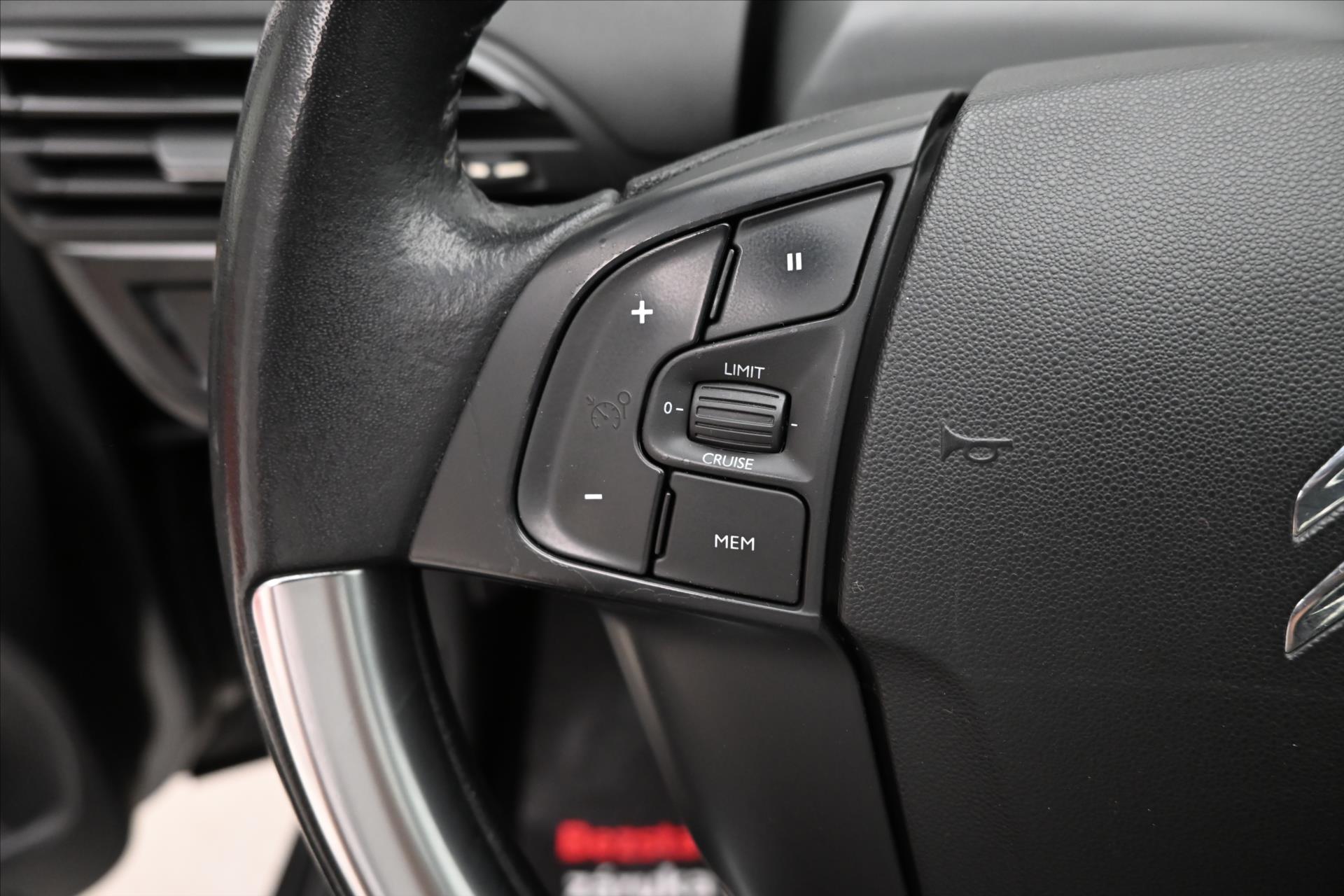 Hlavní fotografie vozu Citroën Grand C4 Picasso 2,0 HDI 110 kW 7 míst MANUÁL Záruka až 5 let (19)
