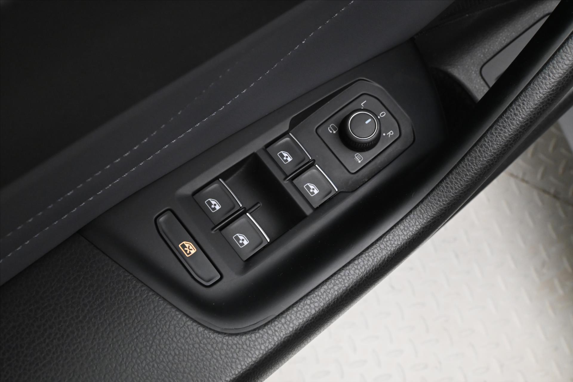 Hlavní fotografie vozu Volkswagen Arteon 2,0 TDI 147 kW DSG 4x4 ELEGANCE Záruka až 5 let (26)