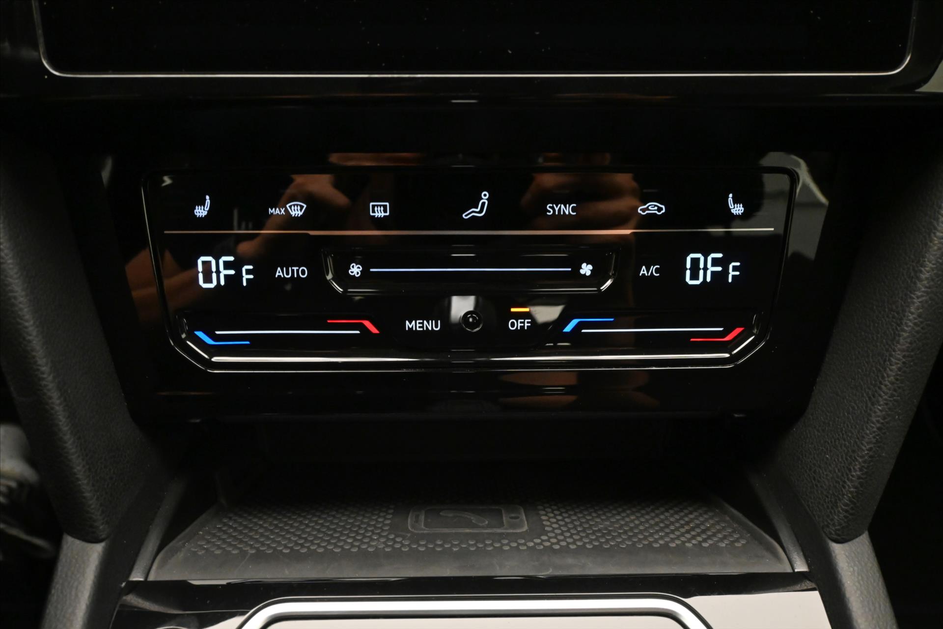 Hlavní fotografie vozu Volkswagen Passat 2,0 TDI 110kW DSG Business Záruka až 5 let (18)