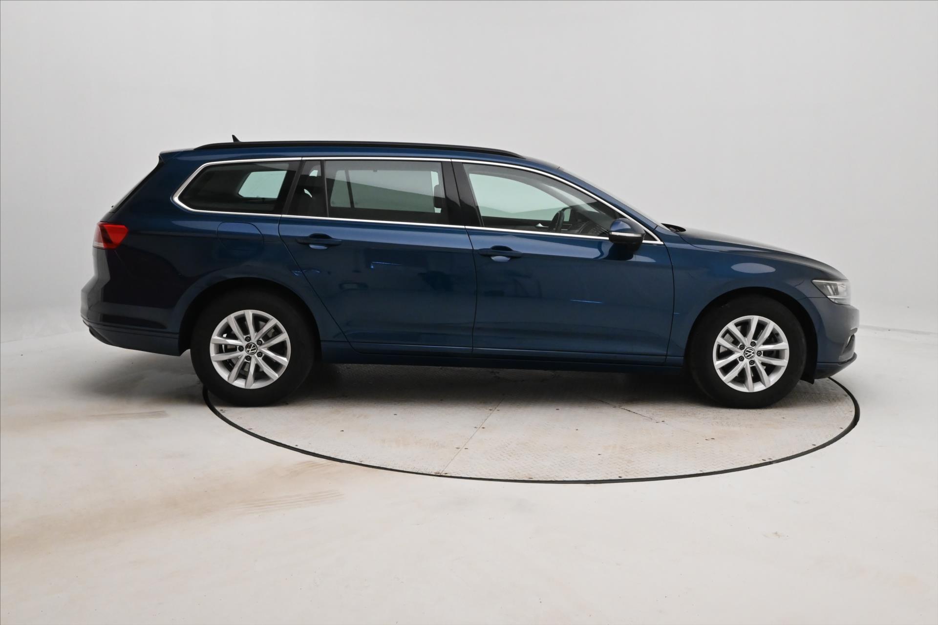 Hlavní fotografie vozu Volkswagen Passat 2,0 TDI 110kW DSG Business Záruka až 5 let (4)