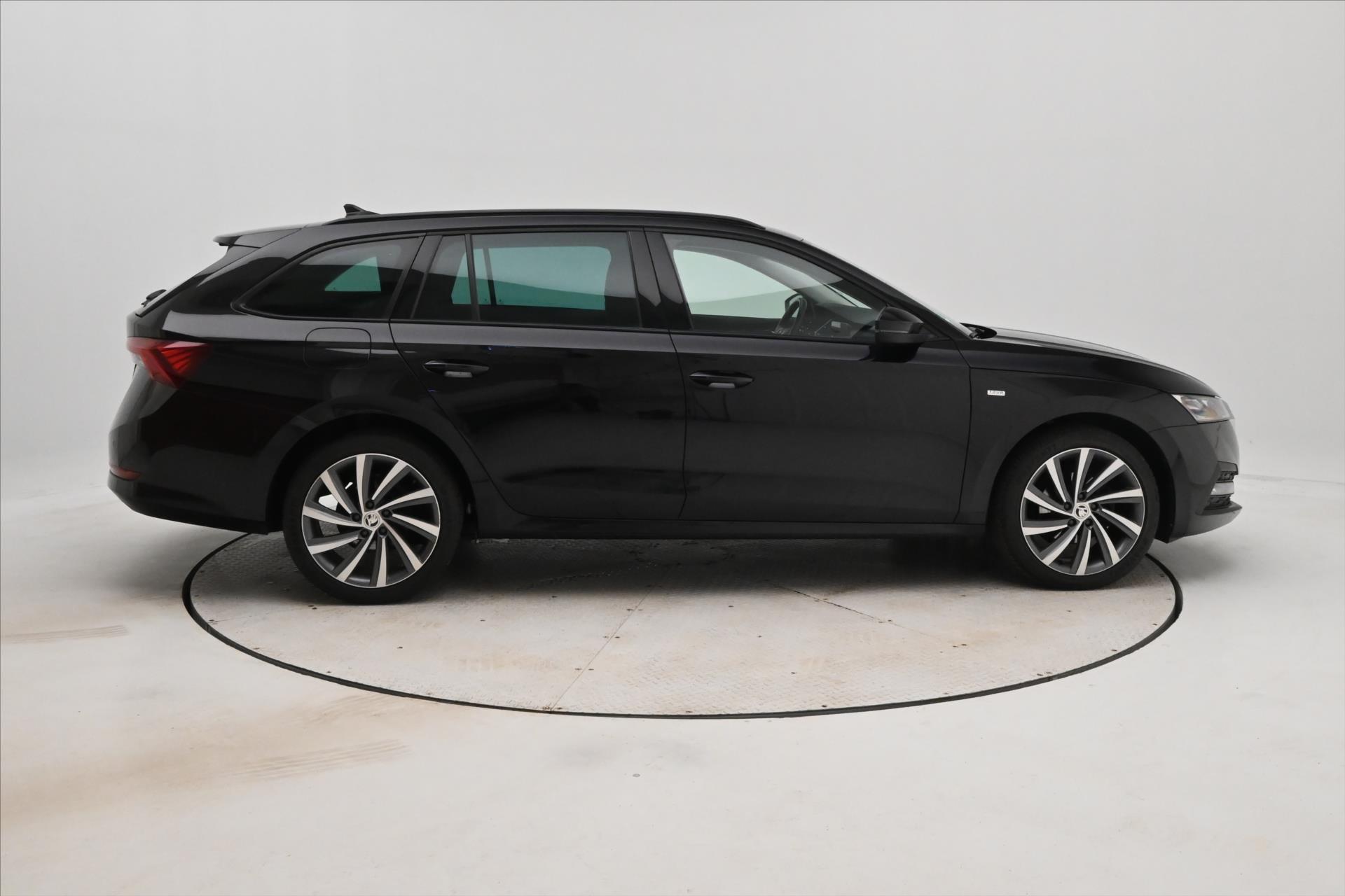 Hlavní fotografie vozu Škoda Octavia 2,0 TDI 110kW LED Matrix Navi Záruka až 5 let (4)