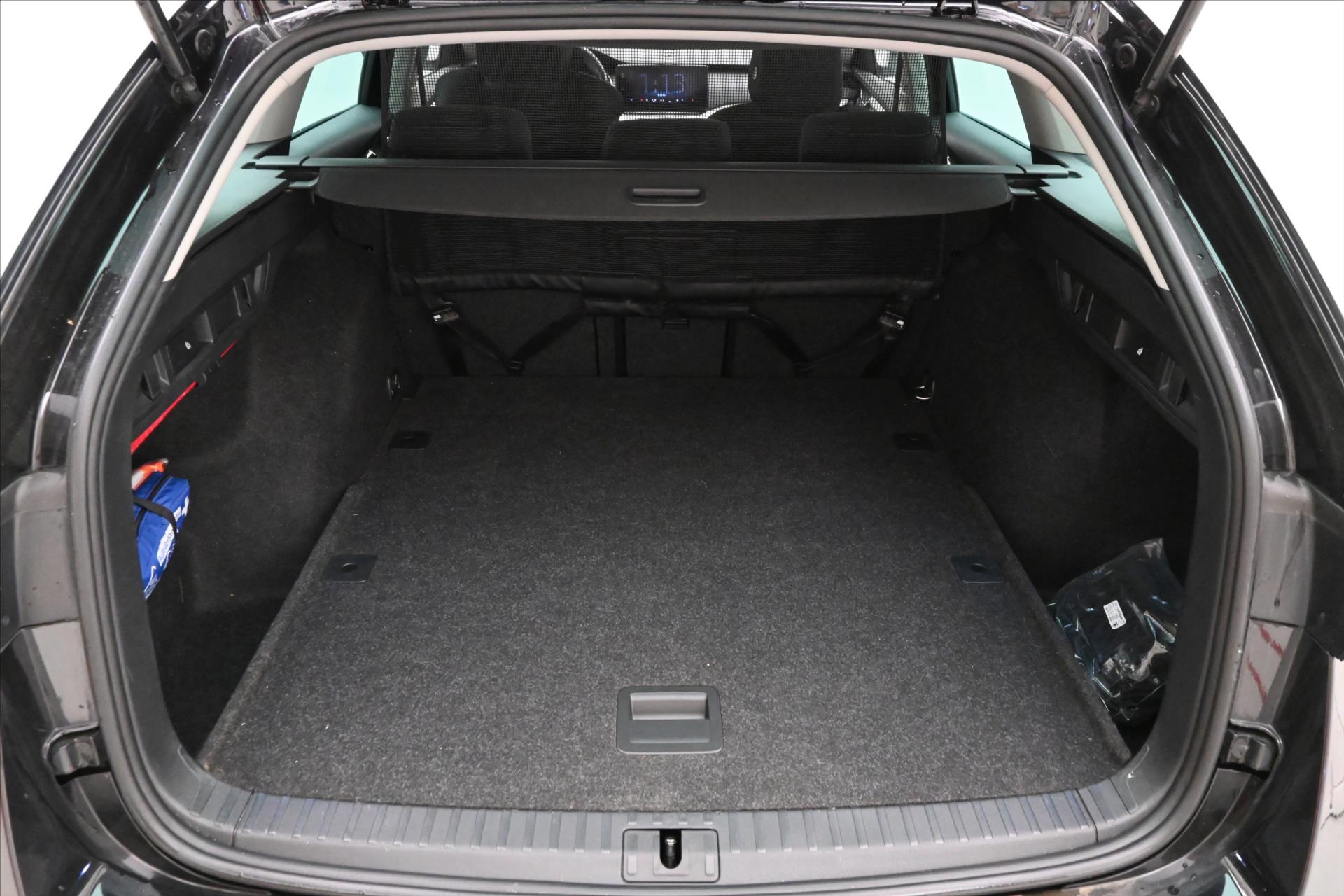 Hlavní fotografie vozu Škoda Octavia 2,0 TDI 110kW LED Matrix Navi Záruka až 5 let (9)