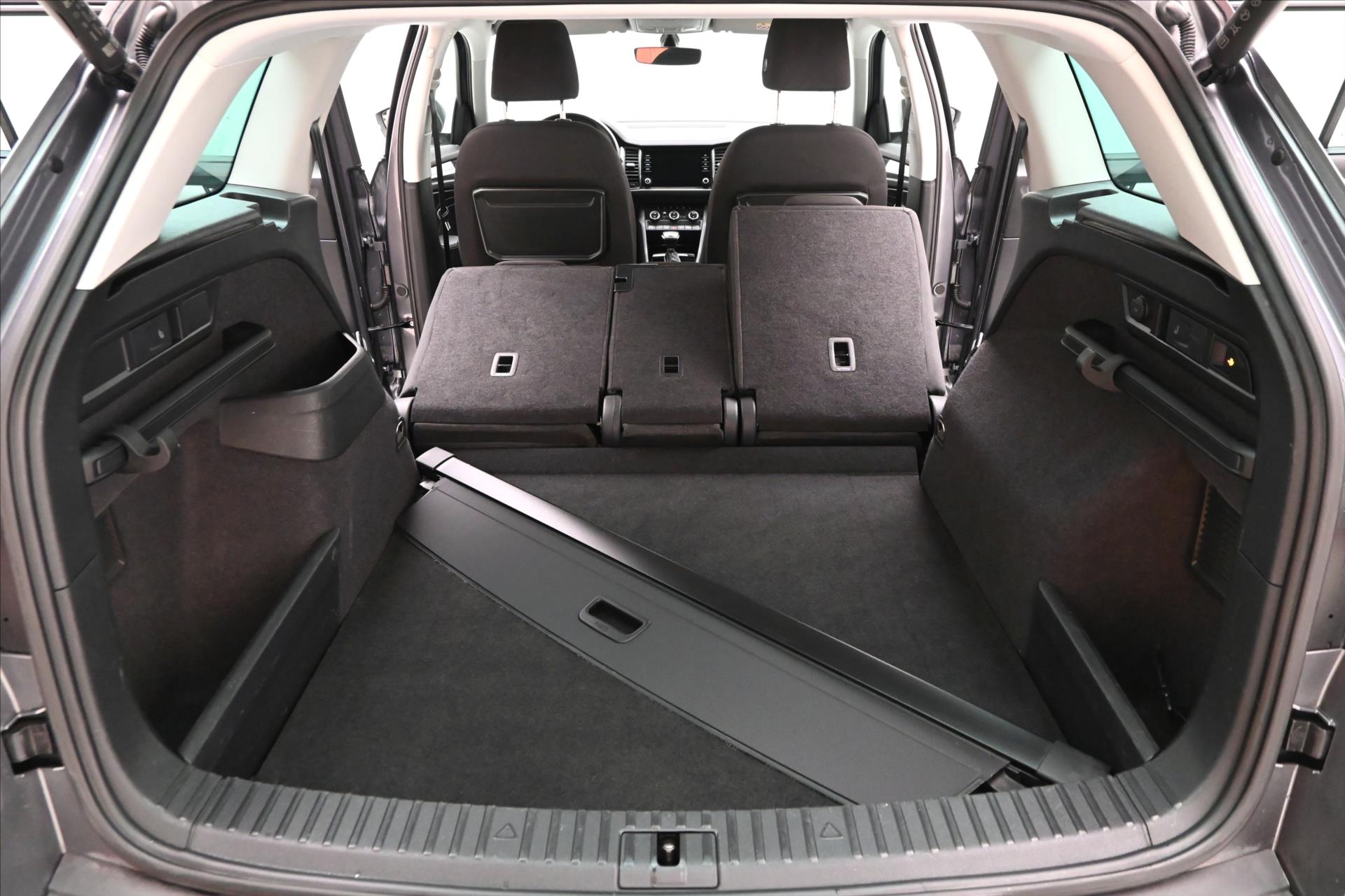Hlavní fotografie vozu Škoda Kodiaq 2,0 TDI 110kW DSG Ambition Záruka až 5 let (11)