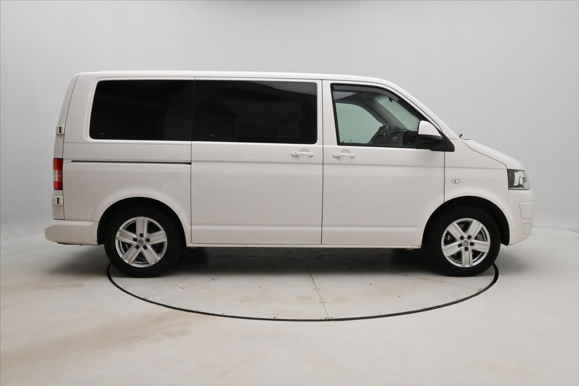 Hlavní fotografie vozu Volkswagen Caravelle 2,0 TDI 132kW Manuál Tažné Záruka až 5 let (4)