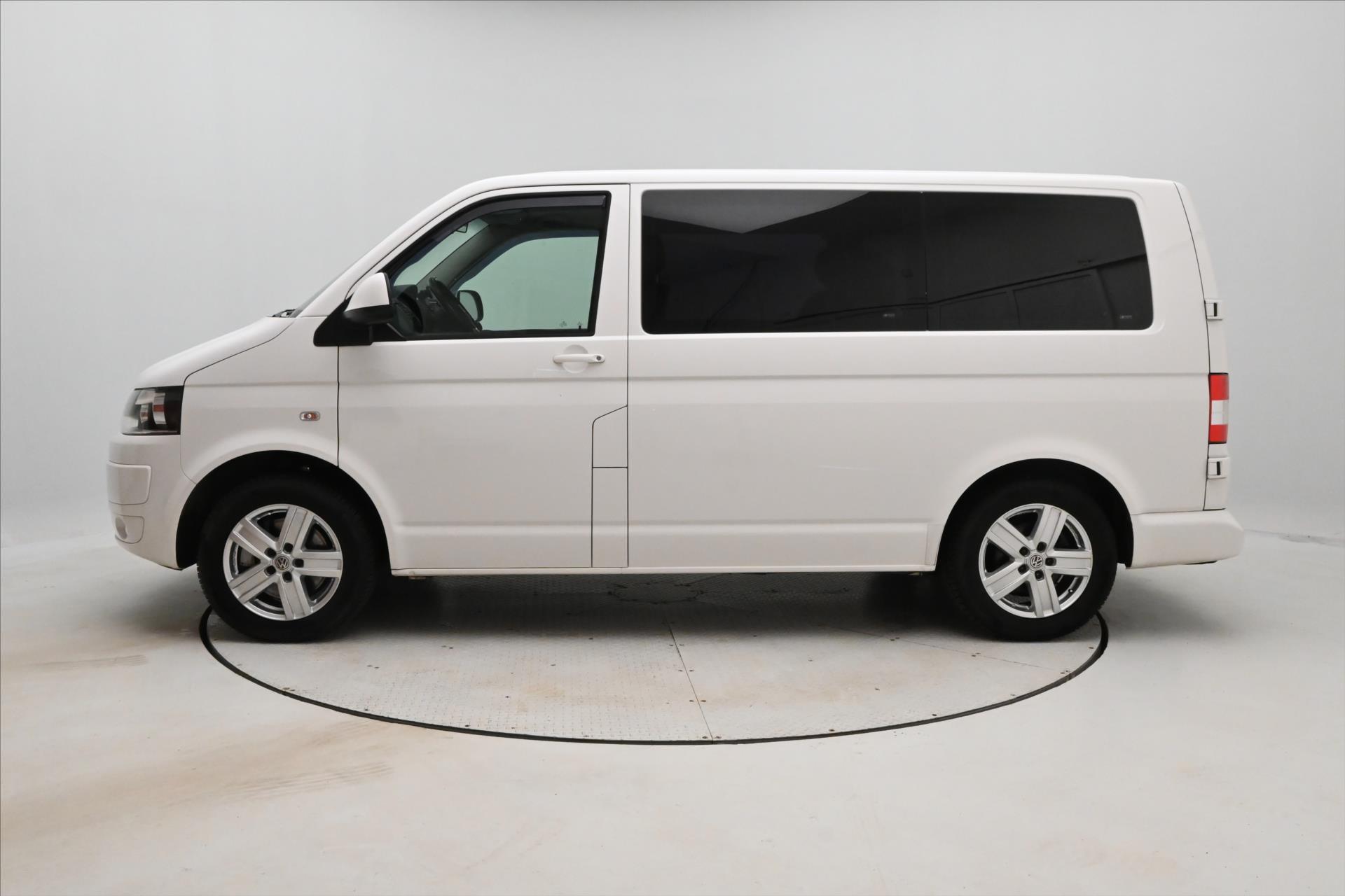 Hlavní fotografie vozu Volkswagen Caravelle 2,0 TDI 132kW Manuál Tažné Záruka až 5 let (8)