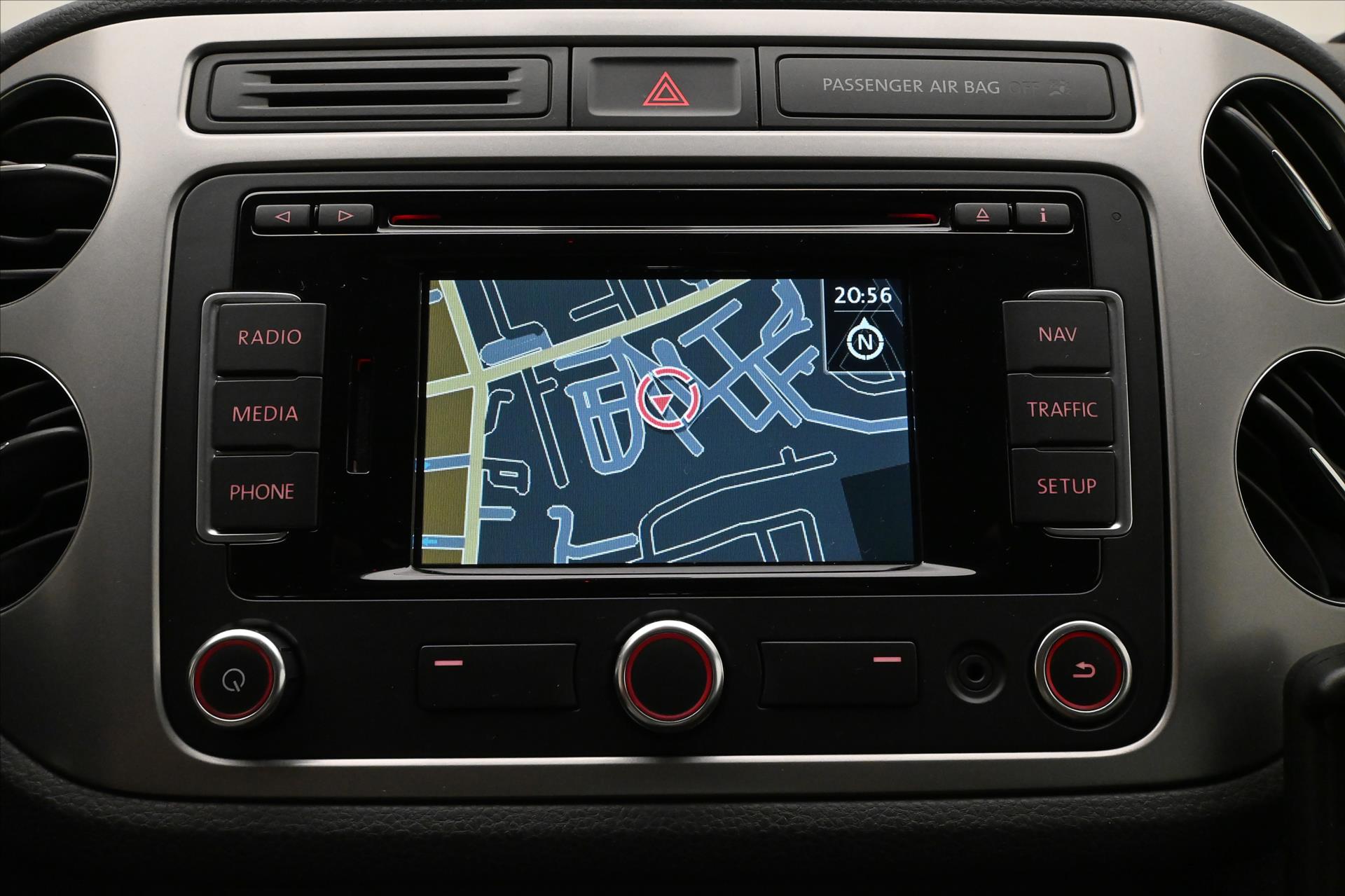 Hlavní fotografie vozu Volkswagen Tiguan 2,0 TDI 103kW 4x4 Manuál Záruka až 5 let (20)