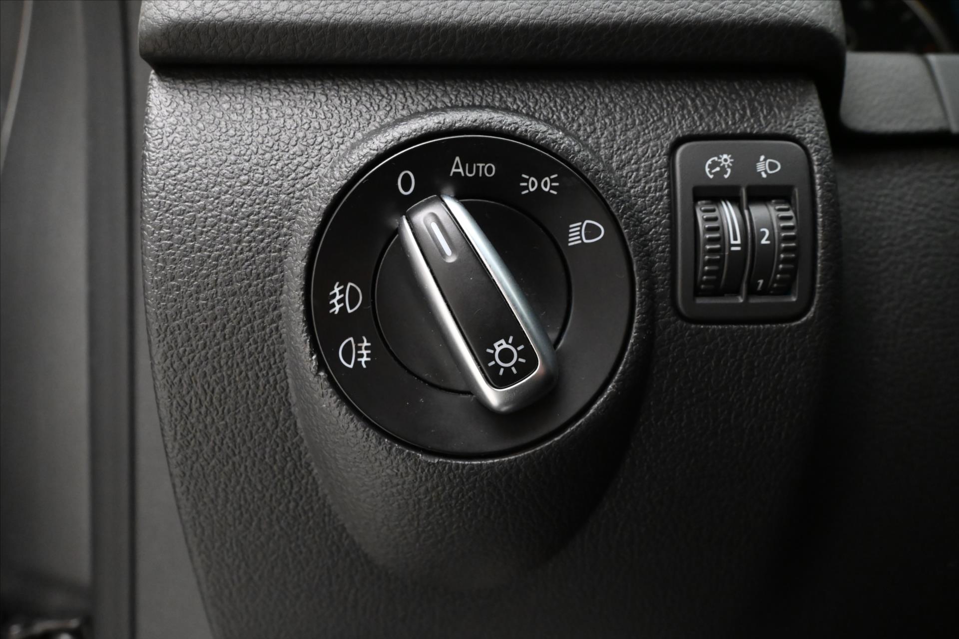 Hlavní fotografie vozu Volkswagen Tiguan 2,0 TDI 103kW 4x4 Manuál Záruka až 5 let (26)