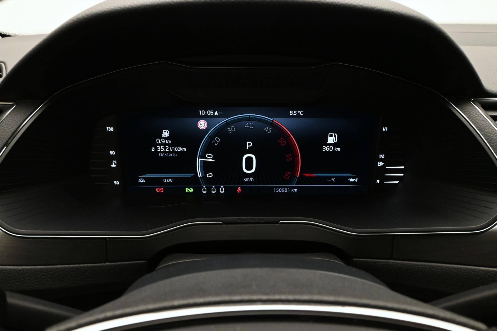 Hlavní fotografie vozu Škoda Superb 2,0 TDI 110 kW DSG Style Záruka až 5 let (16)