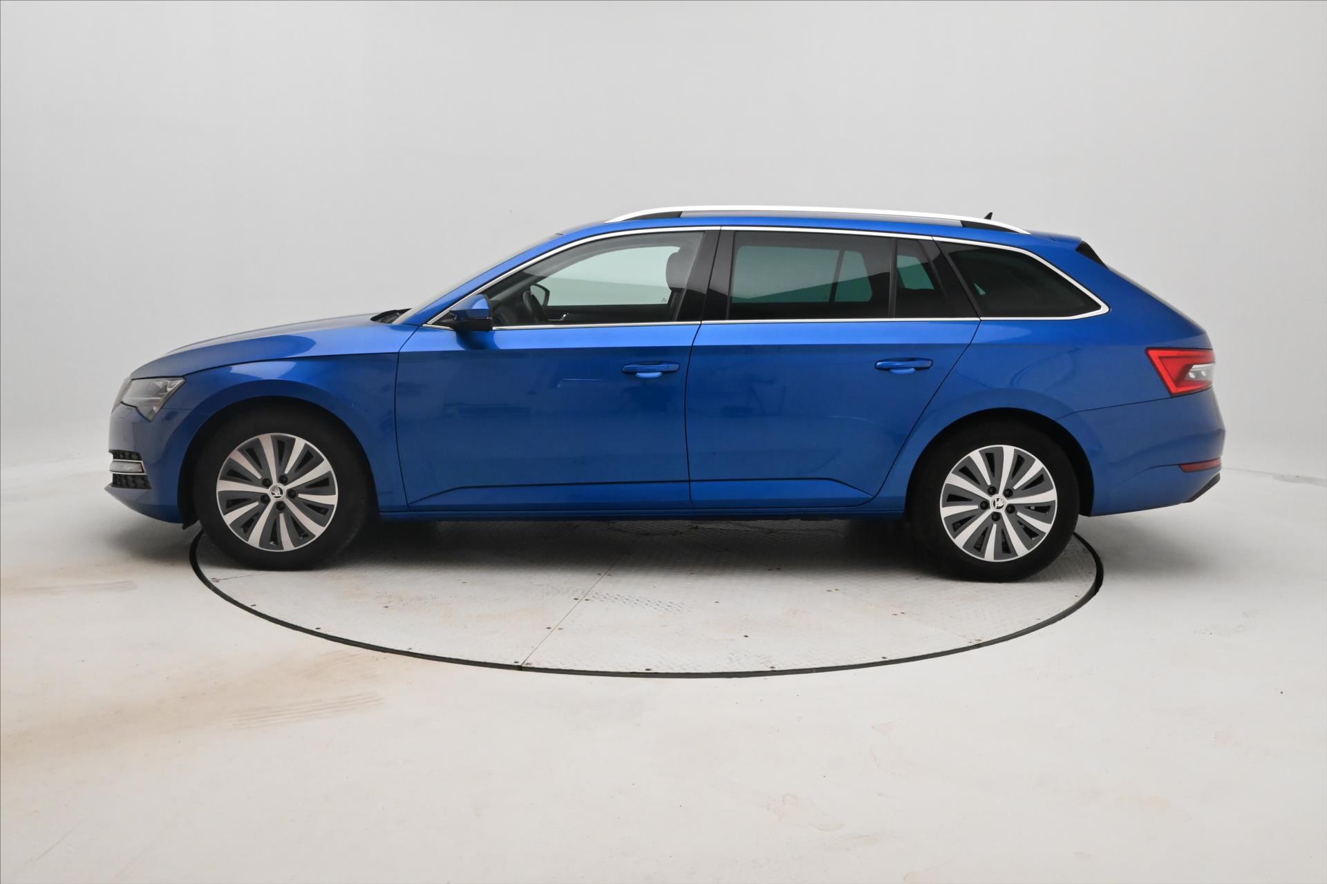 Hlavní fotografie vozu Škoda Superb 2,0 TDI 110 kW DSG Style Záruka až 5 let (8)