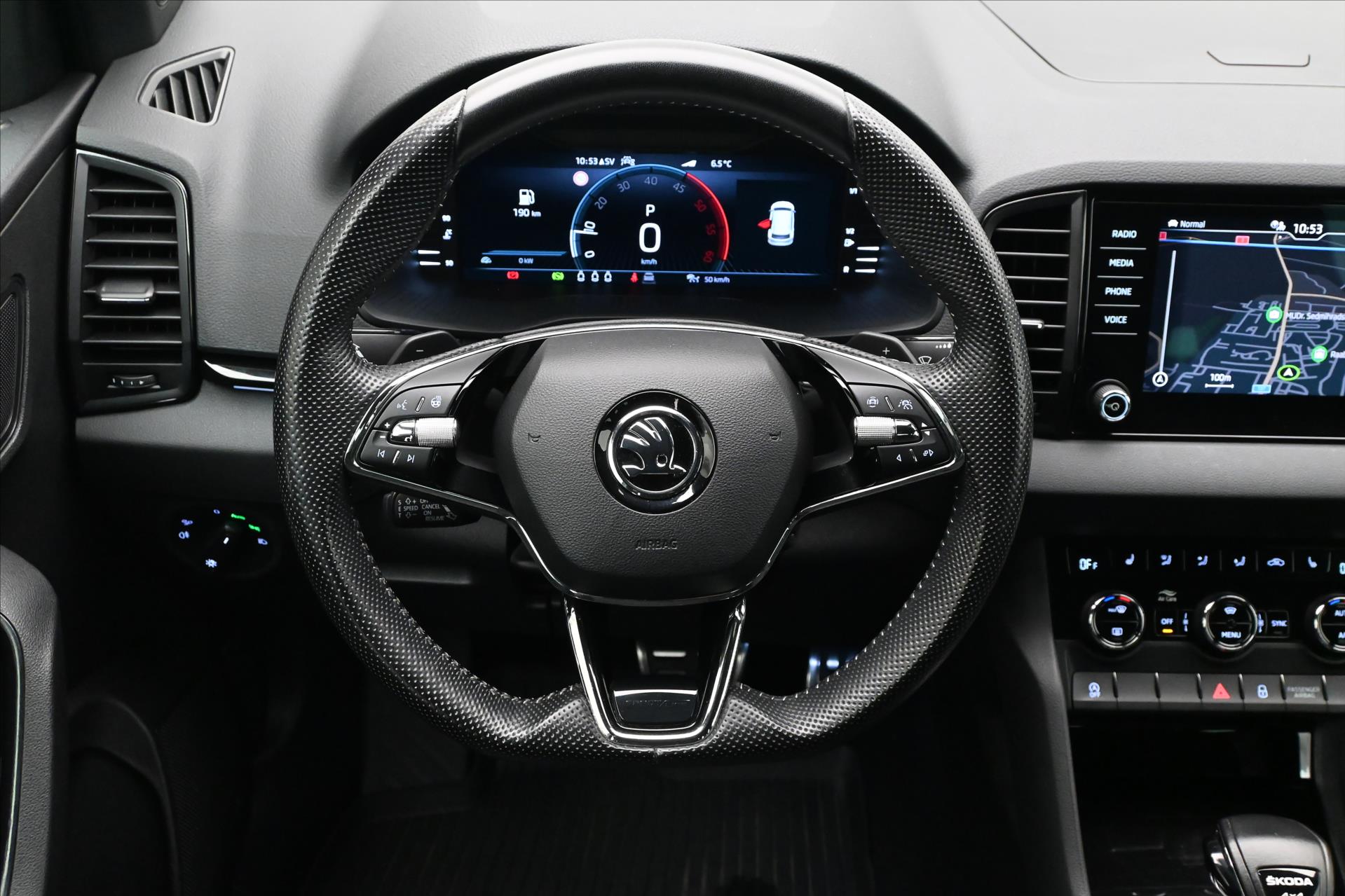 Hlavní fotografie vozu Škoda Karoq 2,0 TDI 110kW DSG 4x4 Sportline Záruka až 5 let (18)