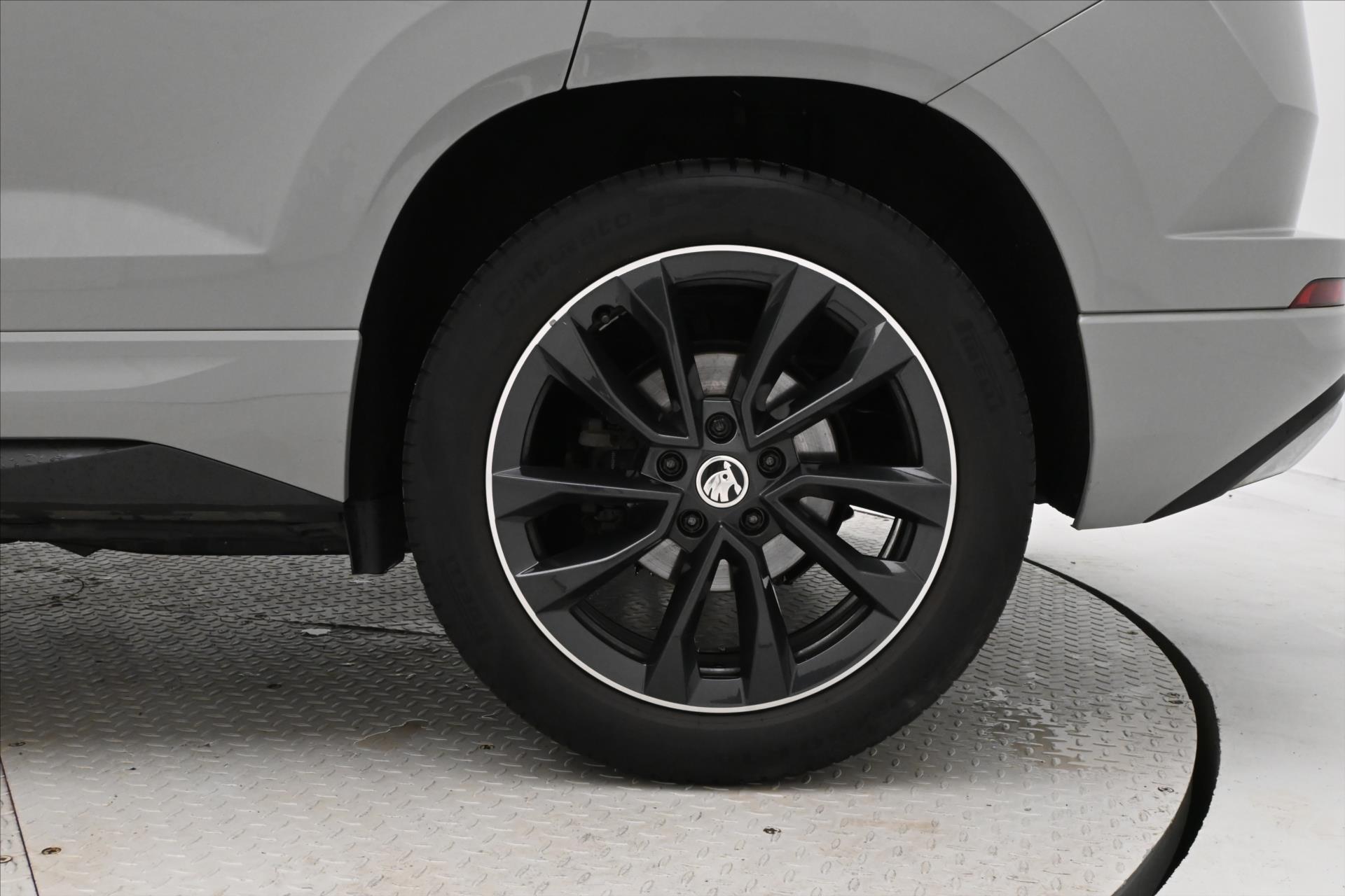Hlavní fotografie vozu Škoda Karoq 2,0 TDI 110kW DSG 4x4 Sportline Záruka až 5 let (31)