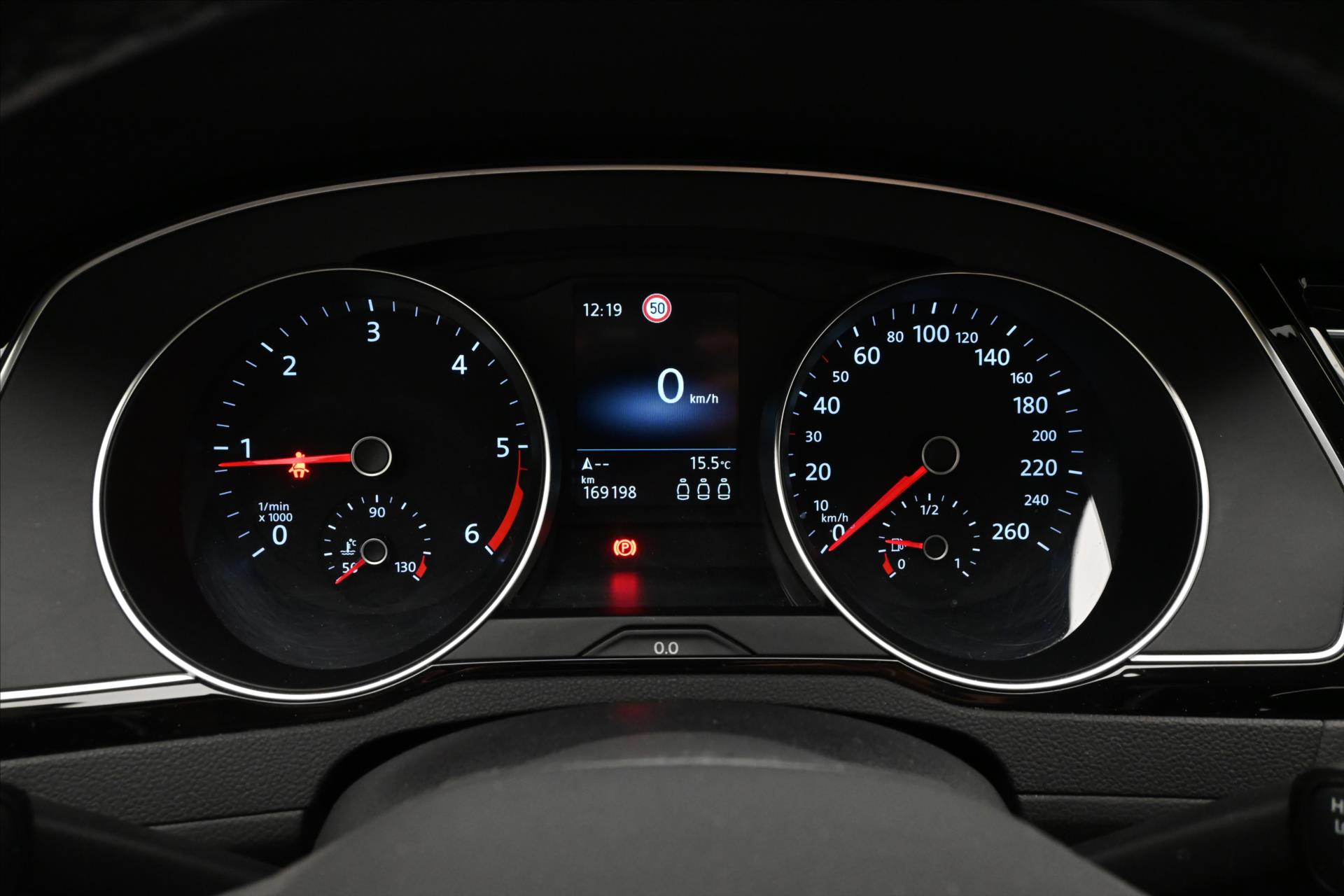 Hlavní fotografie vozu Volkswagen Passat 2,0 TDI 110kW Business Záruka až 5 let (13)