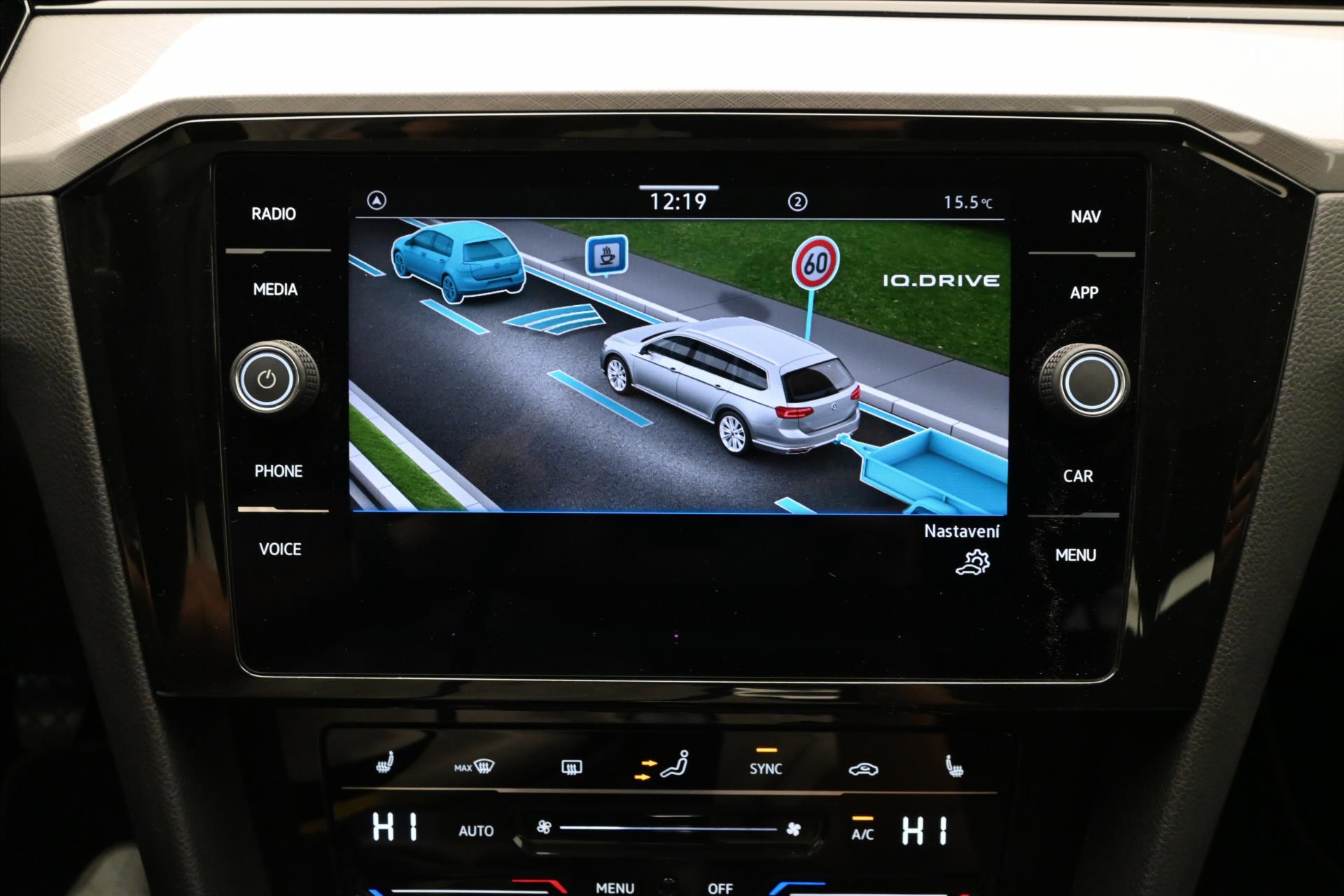Hlavní fotografie vozu Volkswagen Passat 2,0 TDI 110kW Business Záruka až 5 let (16)