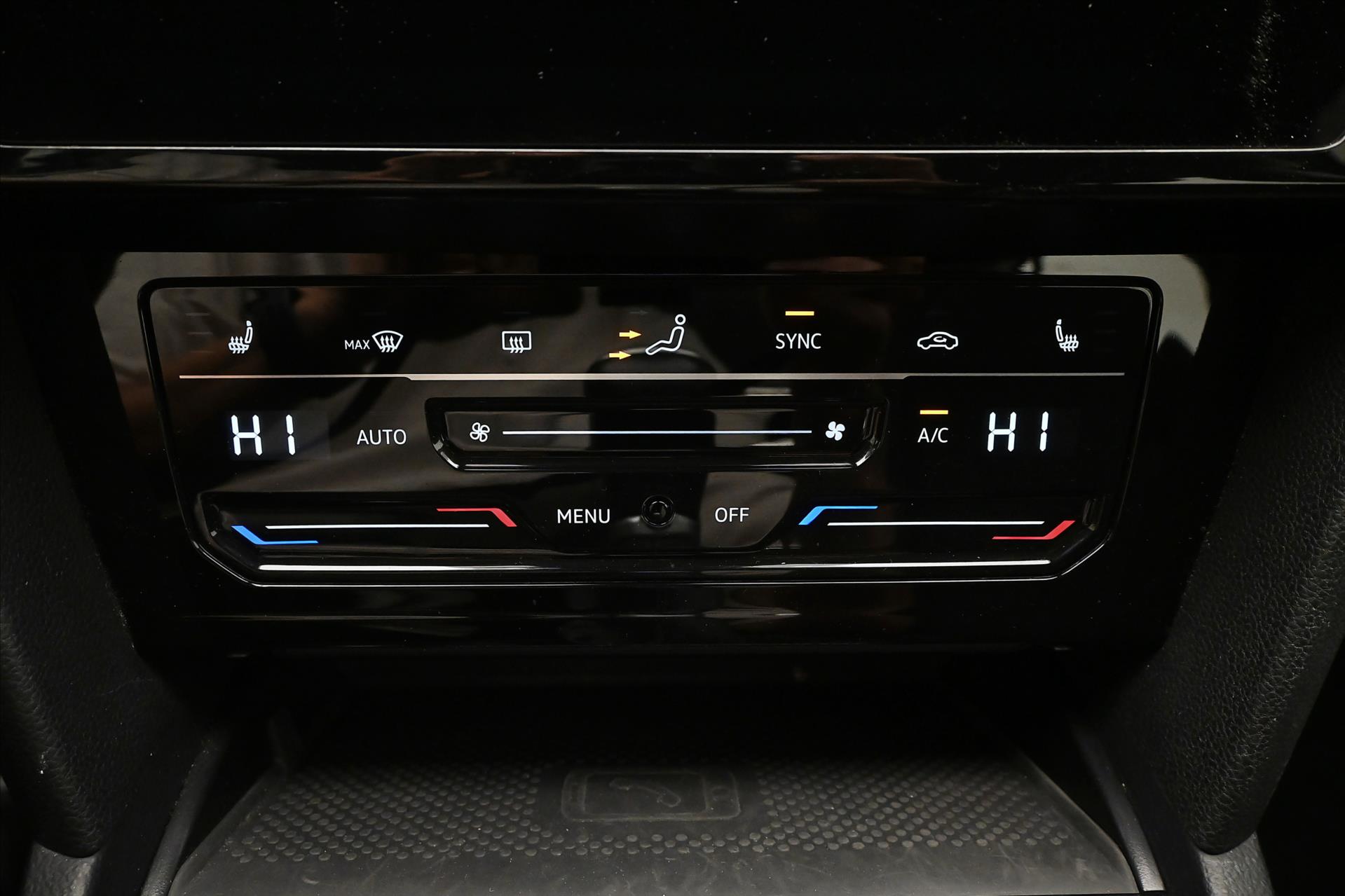 Hlavní fotografie vozu Volkswagen Passat 2,0 TDI 110kW Business Záruka až 5 let (17)