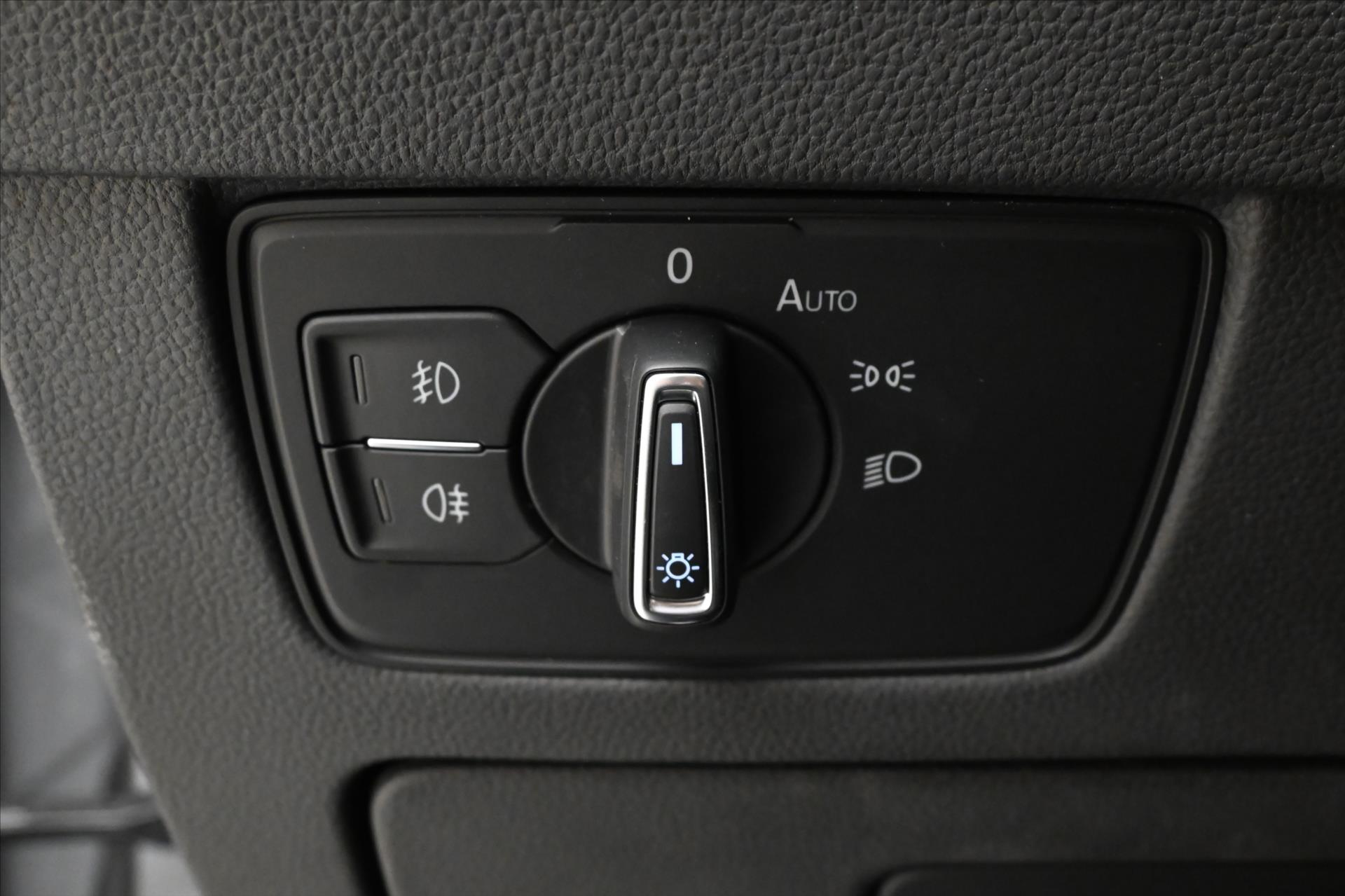 Hlavní fotografie vozu Volkswagen Passat 2,0 TDI 110kW Business Záruka až 5 let (22)