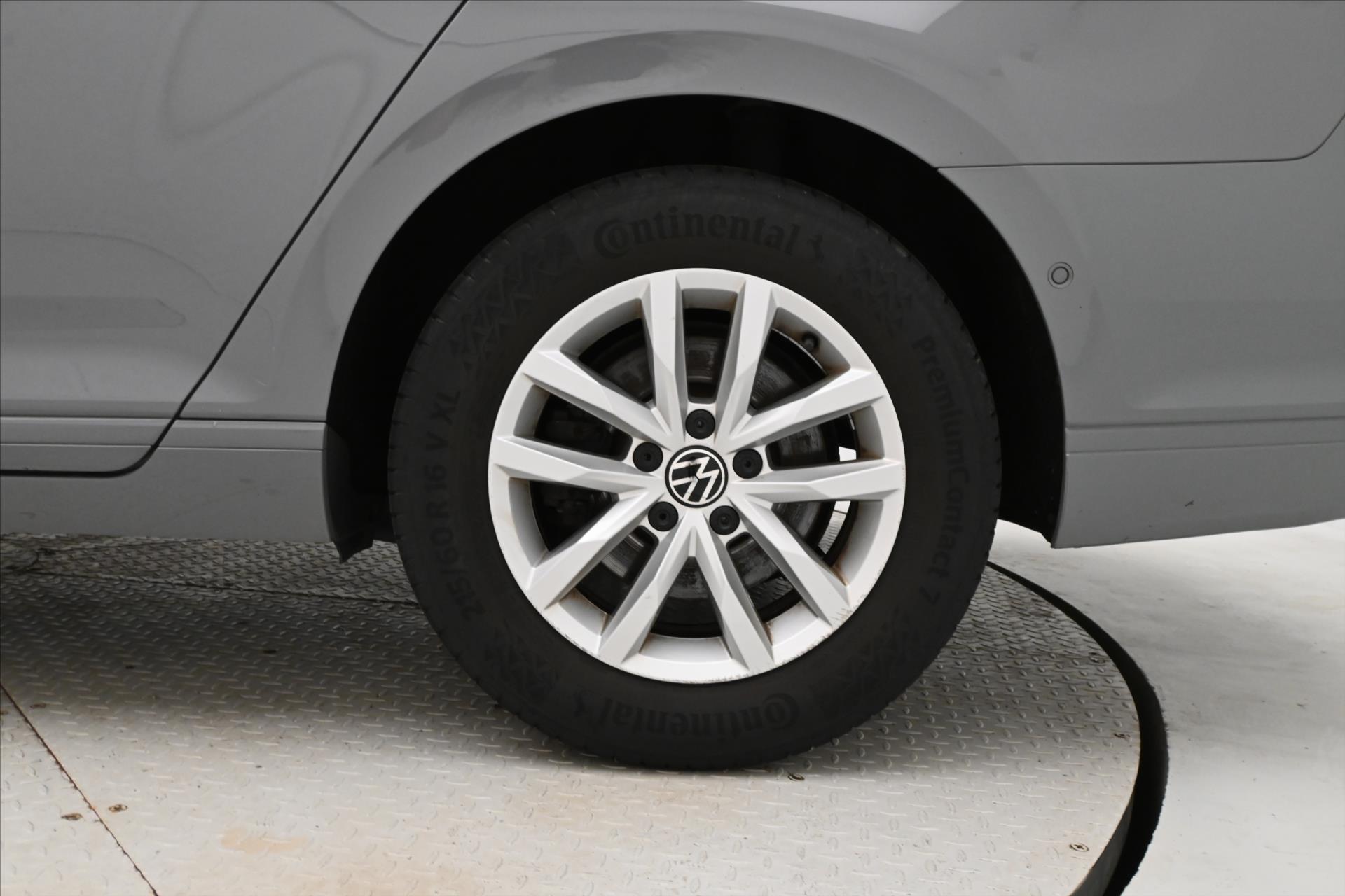 Hlavní fotografie vozu Volkswagen Passat 2,0 TDI 110kW Business Záruka až 5 let (25)