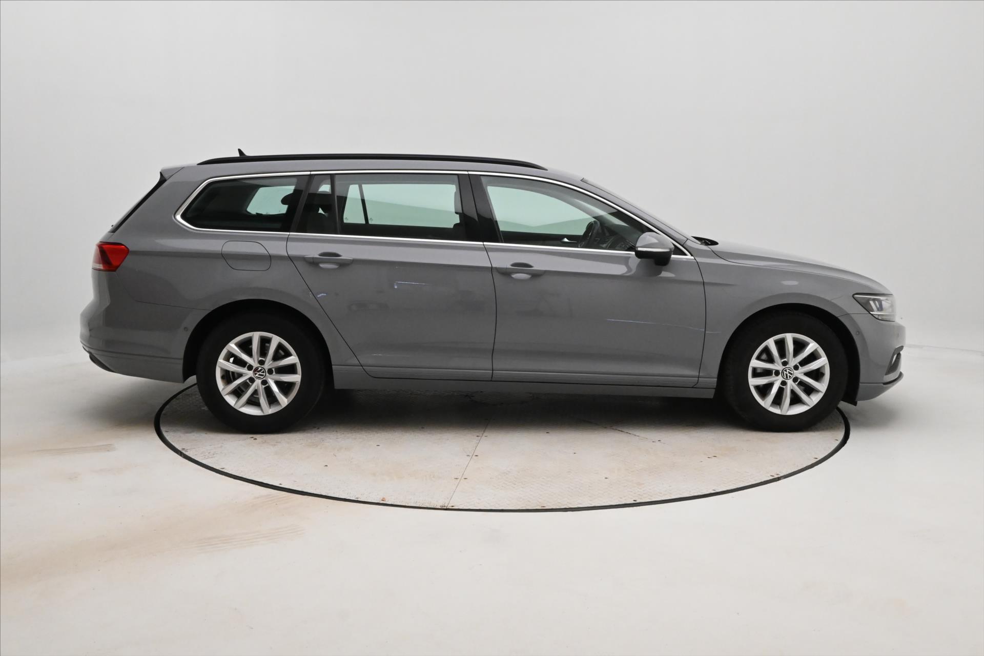Hlavní fotografie vozu Volkswagen Passat 2,0 TDI 110kW Business Záruka až 5 let (4)