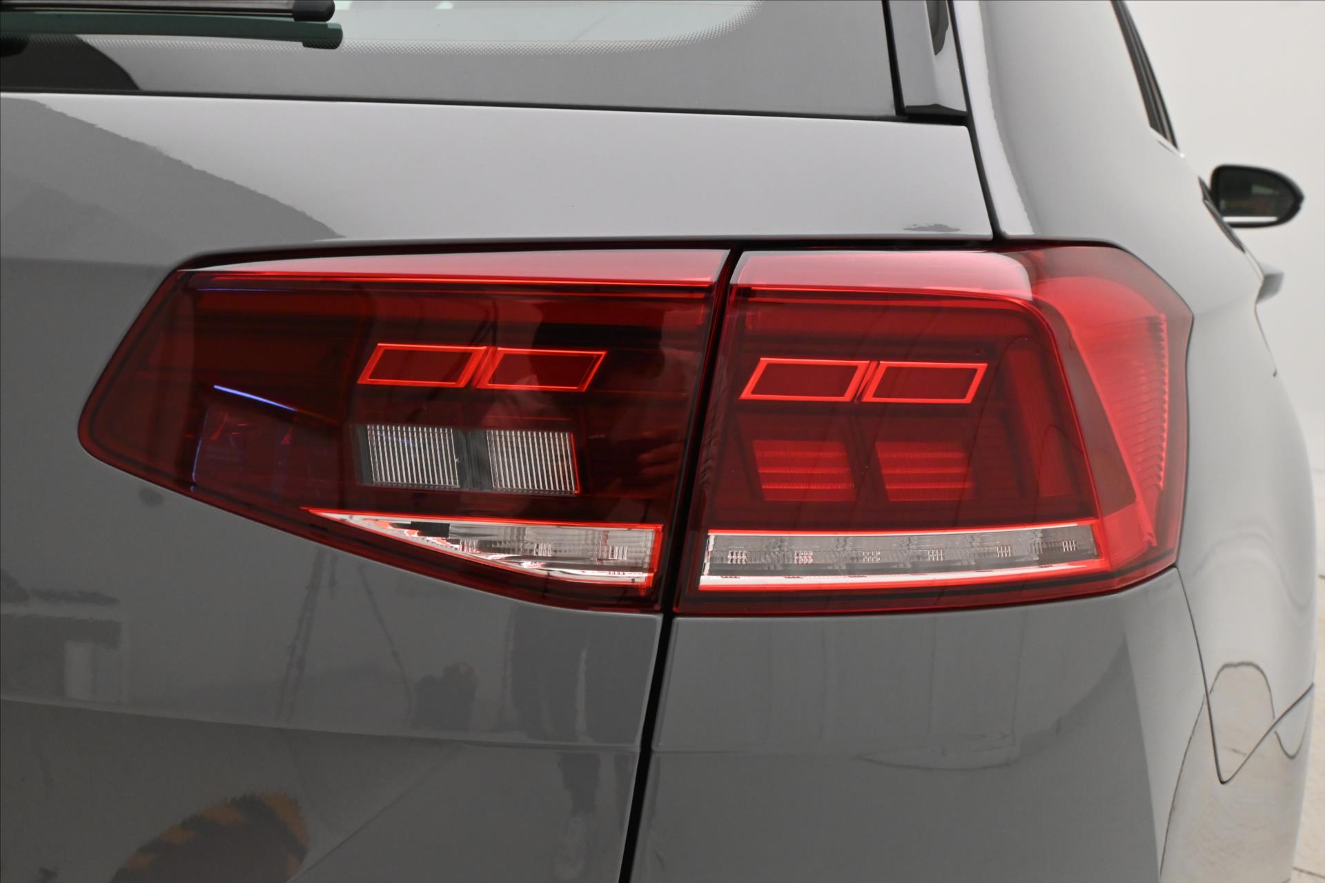 Hlavní fotografie vozu Volkswagen Passat 2,0 TDI 147kW DSG 4x4 Business Záruka až 5 let (24)