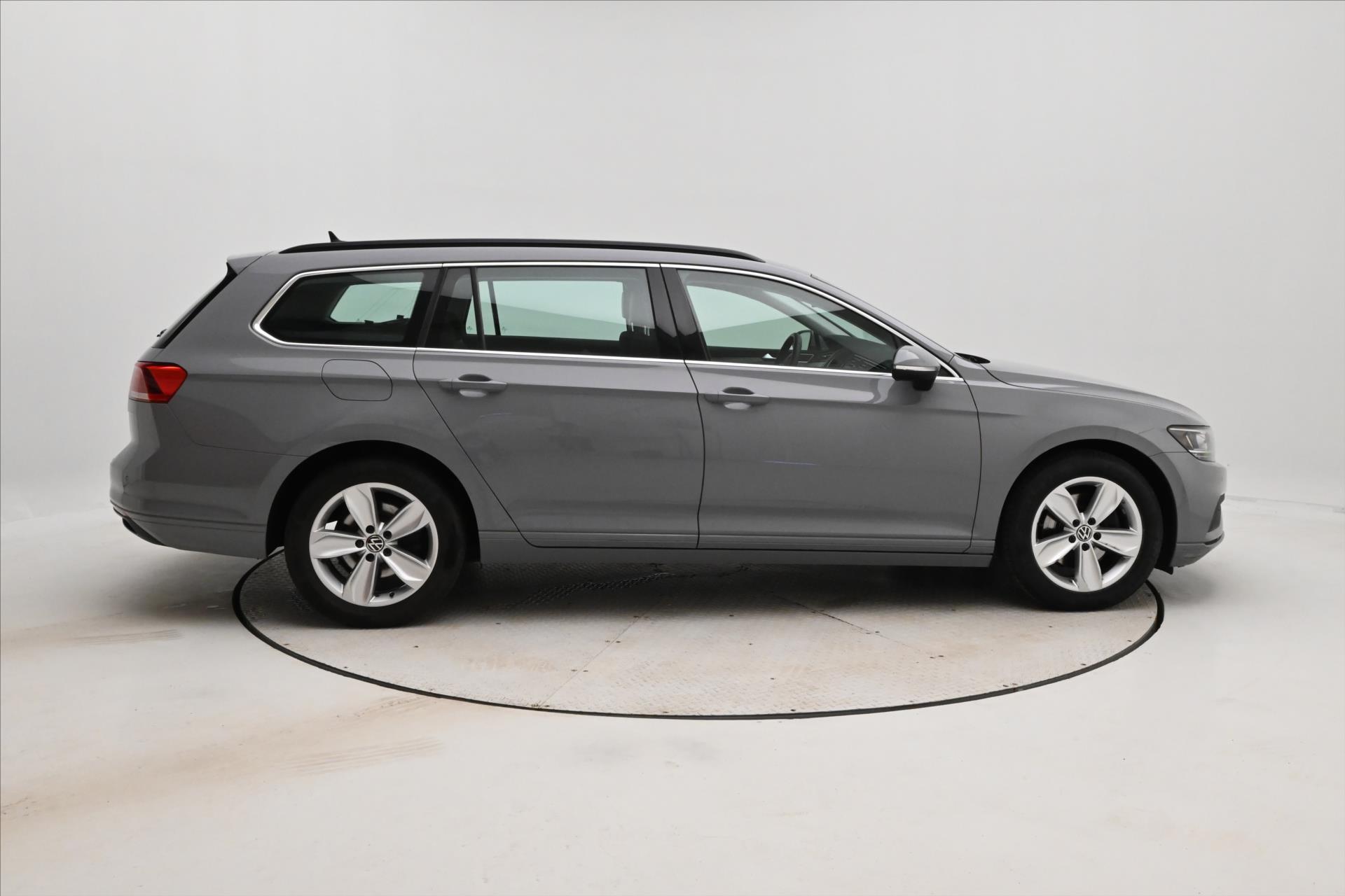 Hlavní fotografie vozu Volkswagen Passat 2,0 TDI 147kW DSG 4x4 Business Záruka až 5 let (4)