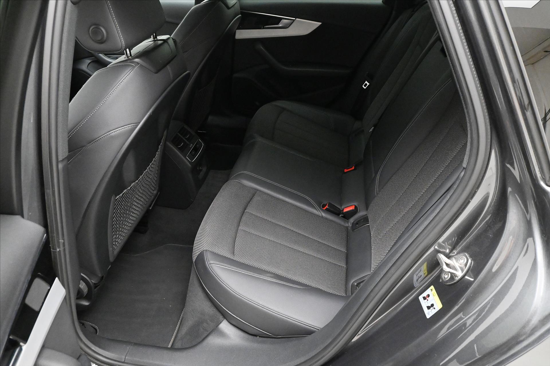 Hlavní fotografie vozu Audi A4 2,0 TDI 120kW S-LINE S-Tronic Záruka až 5 let (13)