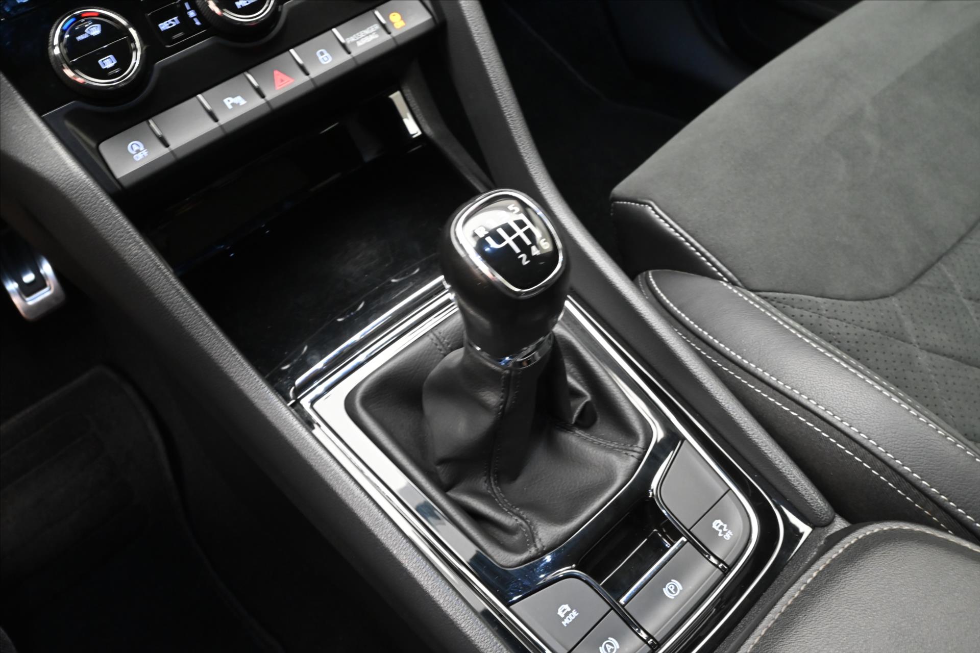 Hlavní fotografie vozu Škoda Kodiaq 1,5 TSI 110kW Sportline Business Záruka až 5 let (22)