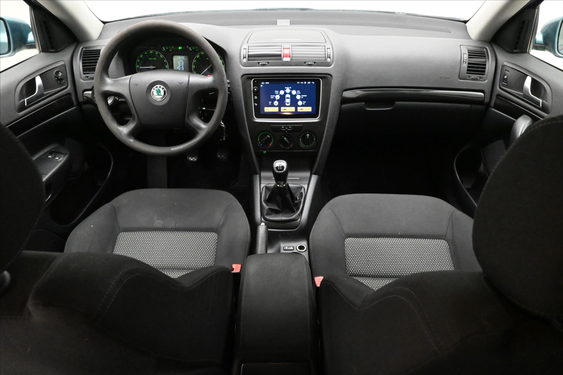 Hlavní fotografie vozu Škoda Octavia 1,9 TDI 77kW STK do 3/2028 (15)