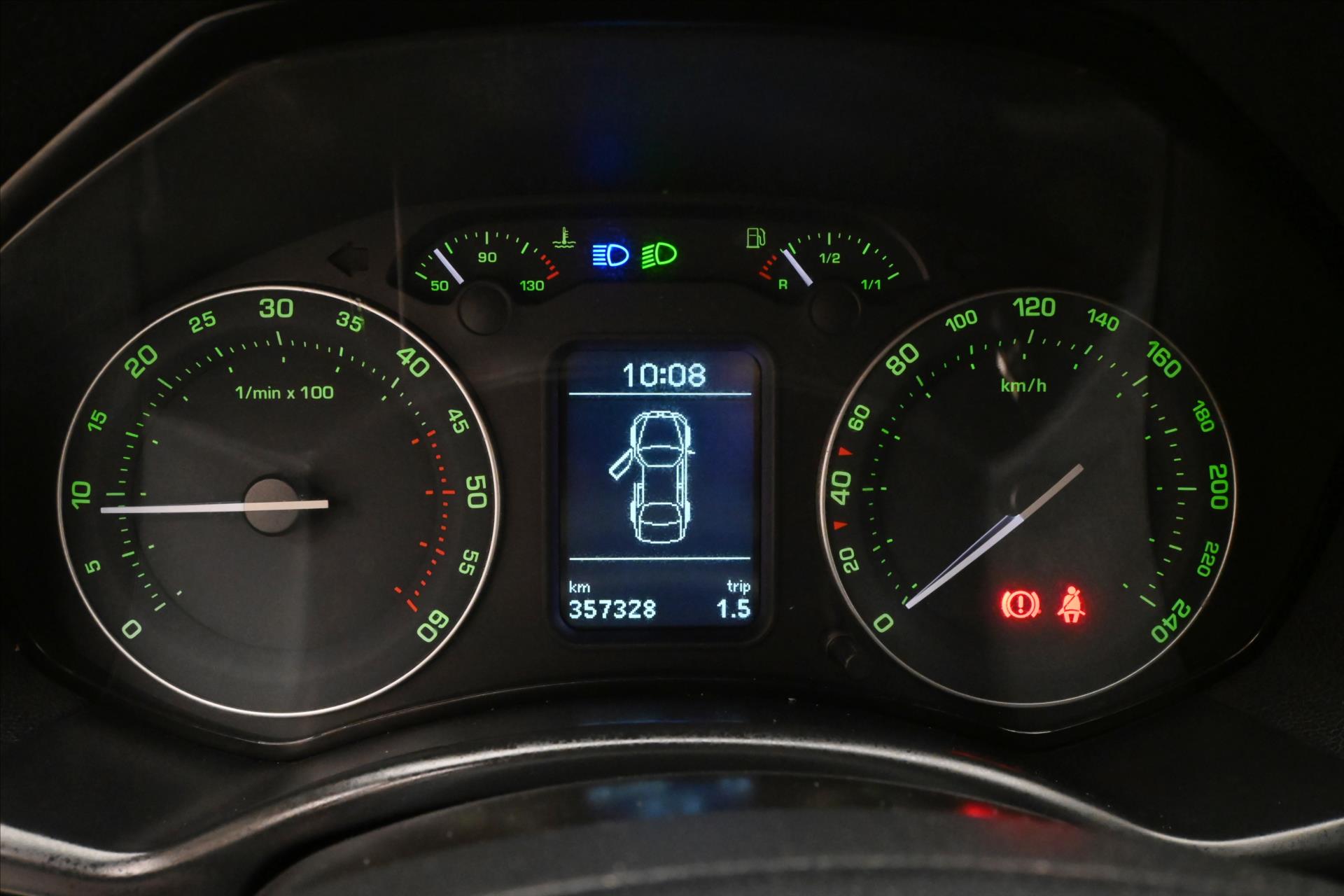 Hlavní fotografie vozu Škoda Octavia 1,9 TDI 77kW STK do 3/2028 (16)