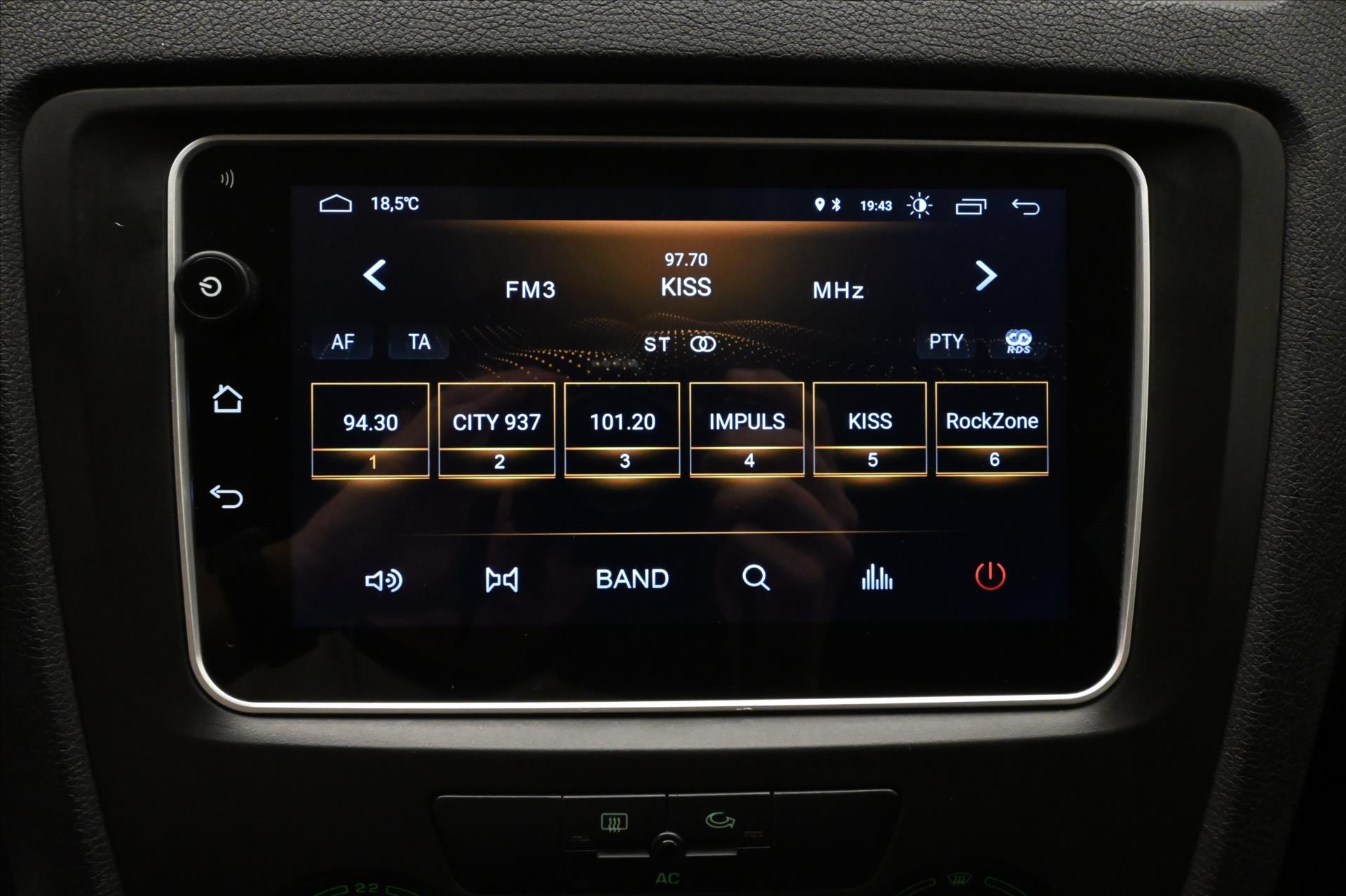 Hlavní fotografie vozu Škoda Octavia 1,9 TDI 77kW STK do 3/2028 (19)
