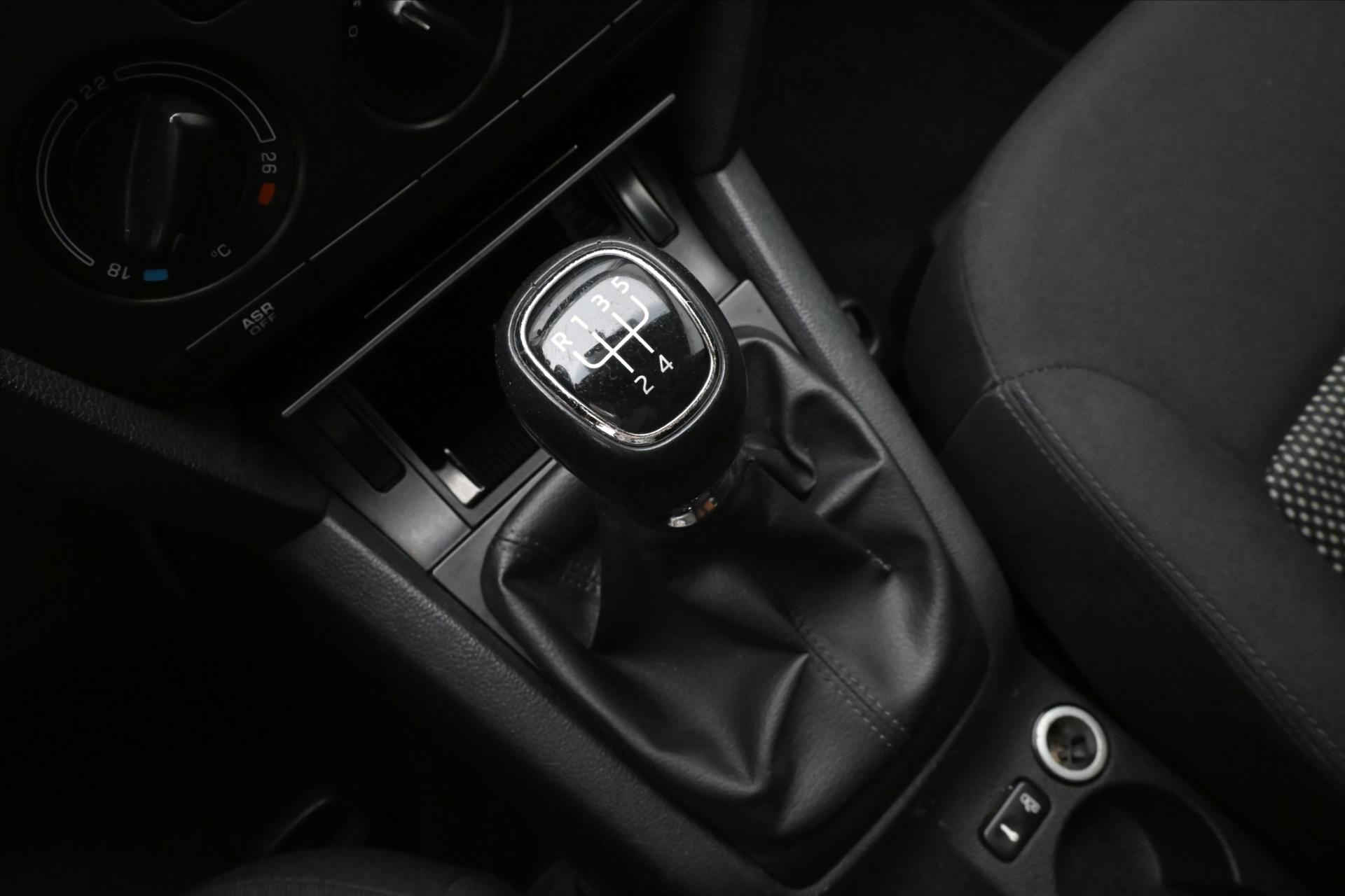 Hlavní fotografie vozu Škoda Octavia 1,9 TDI 77kW STK do 3/2028 (21)