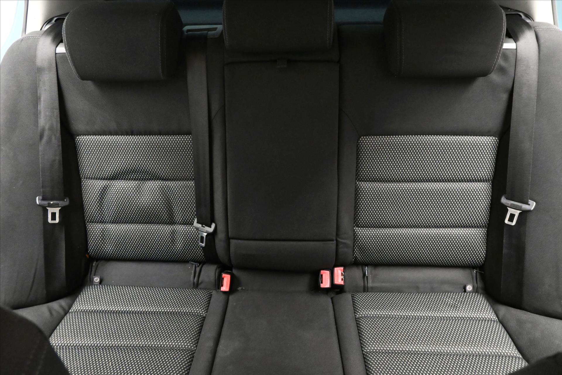 Hlavní fotografie vozu Škoda Octavia 1,9 TDI 77kW STK do 3/2028 (25)