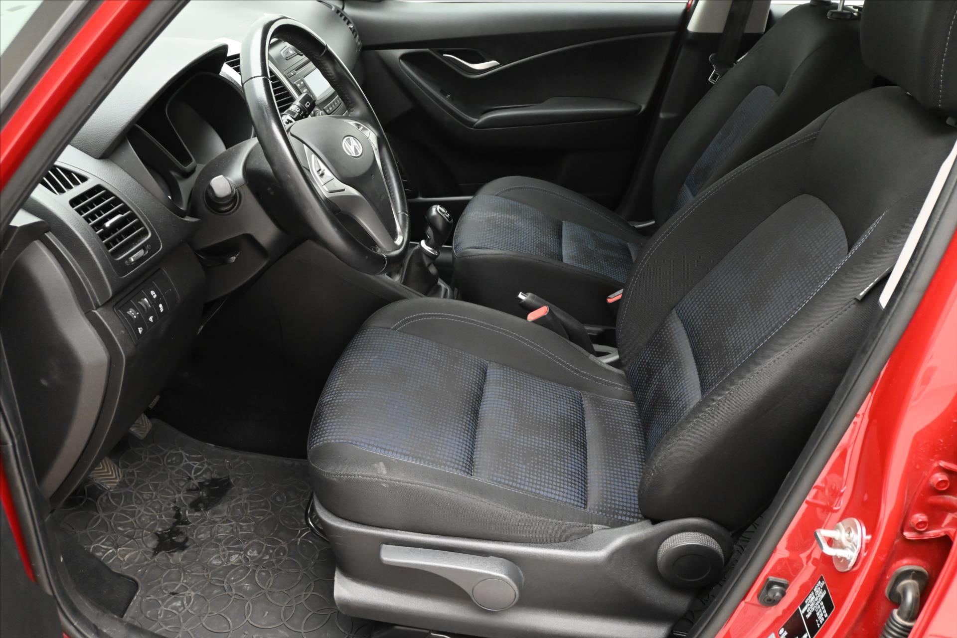 Hlavní fotografie vozu Hyundai ix20 1,4 66kW CVVT Manuál Záruka až 5 let (11)