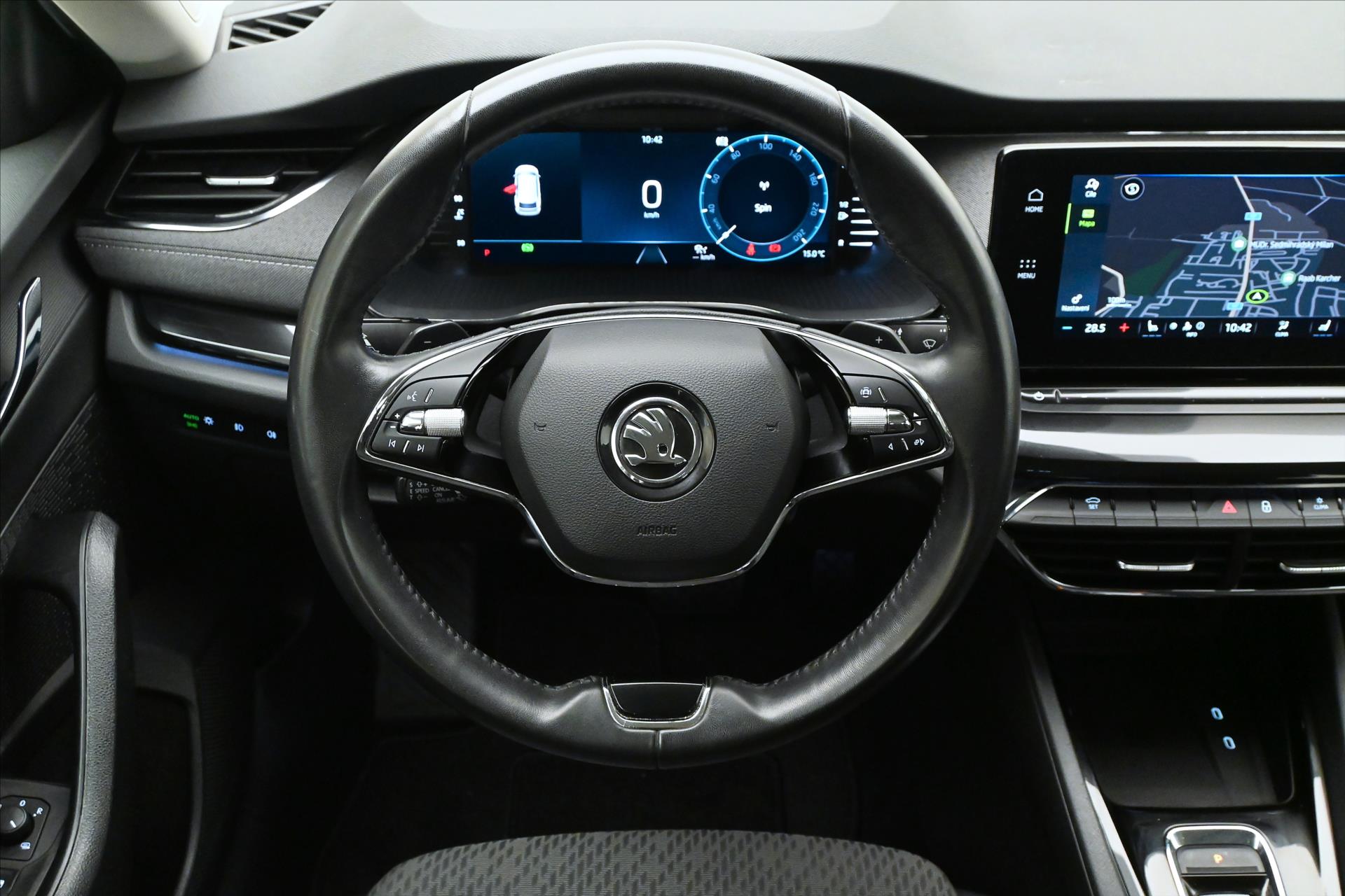 Hlavní fotografie vozu Škoda Octavia 2,0 TDI 110 kW DSG STYLE Záruka až 5 let (18)