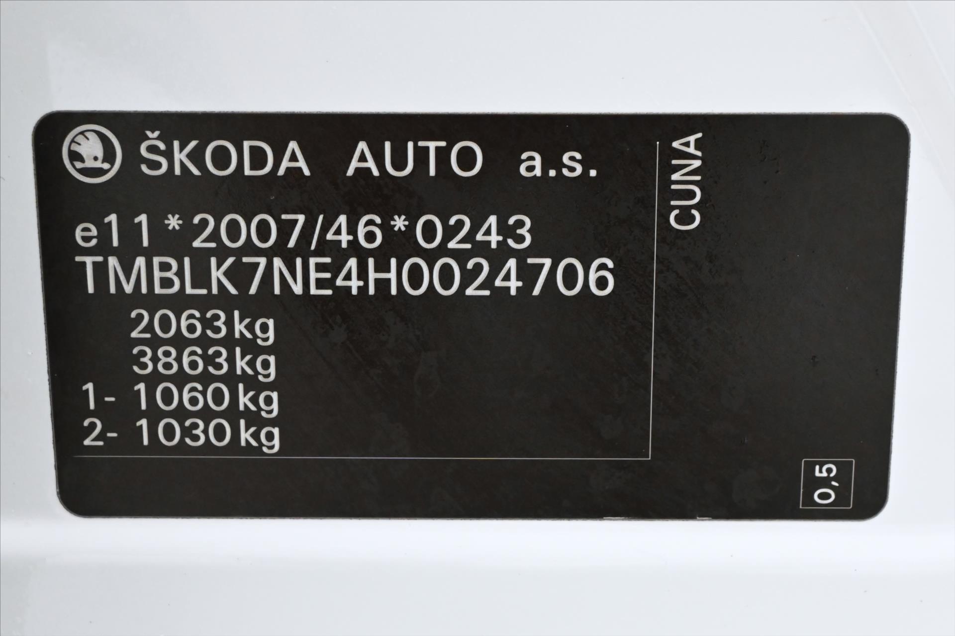 Hlavní fotografie vozu Škoda Octavia 2,0 TDI 135kW RS Záruka až 5 let (13)