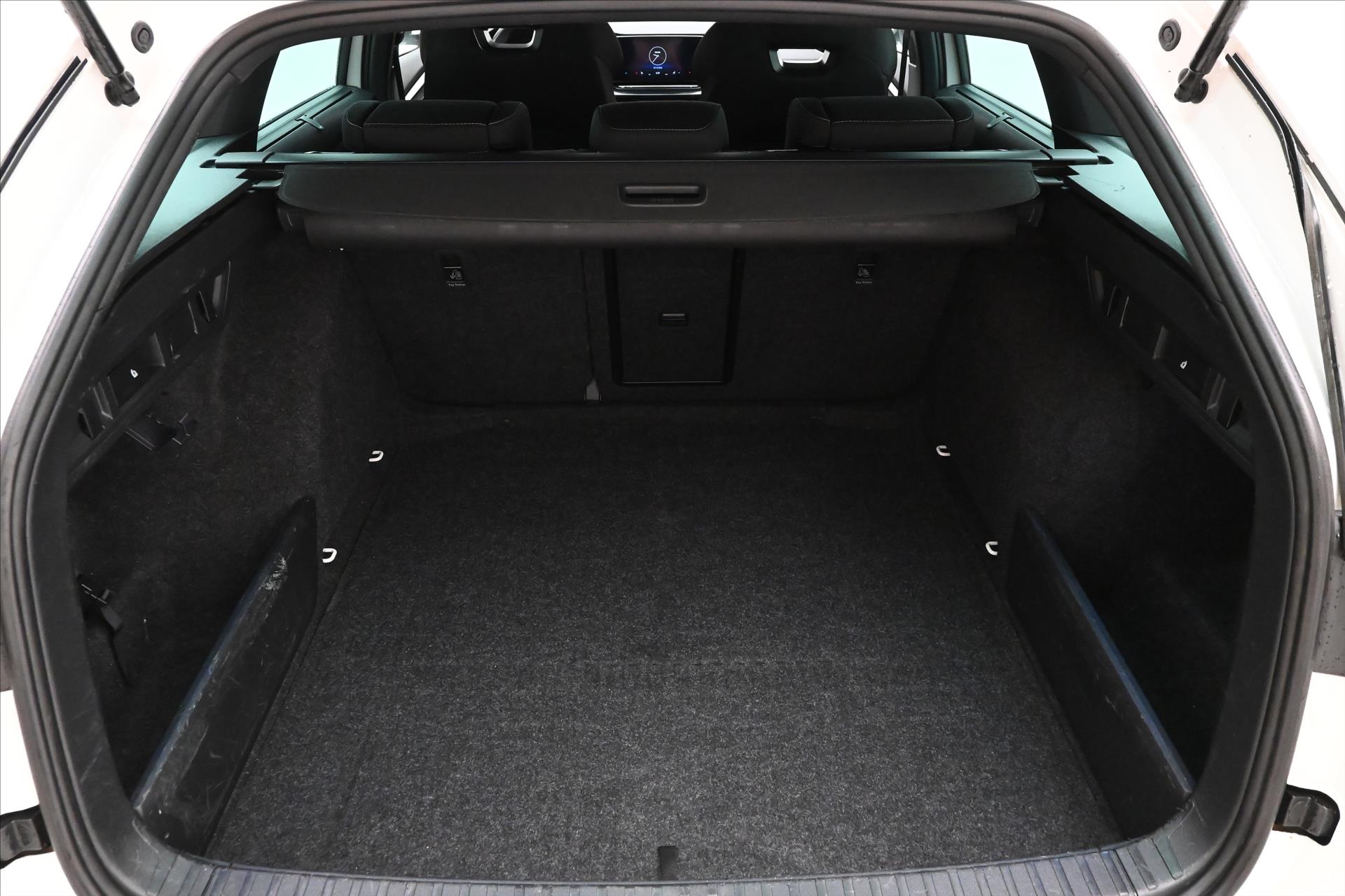 Hlavní fotografie vozu Škoda Octavia 2,0 TDI 110kW SportLINE Záruka až 5 let (10)