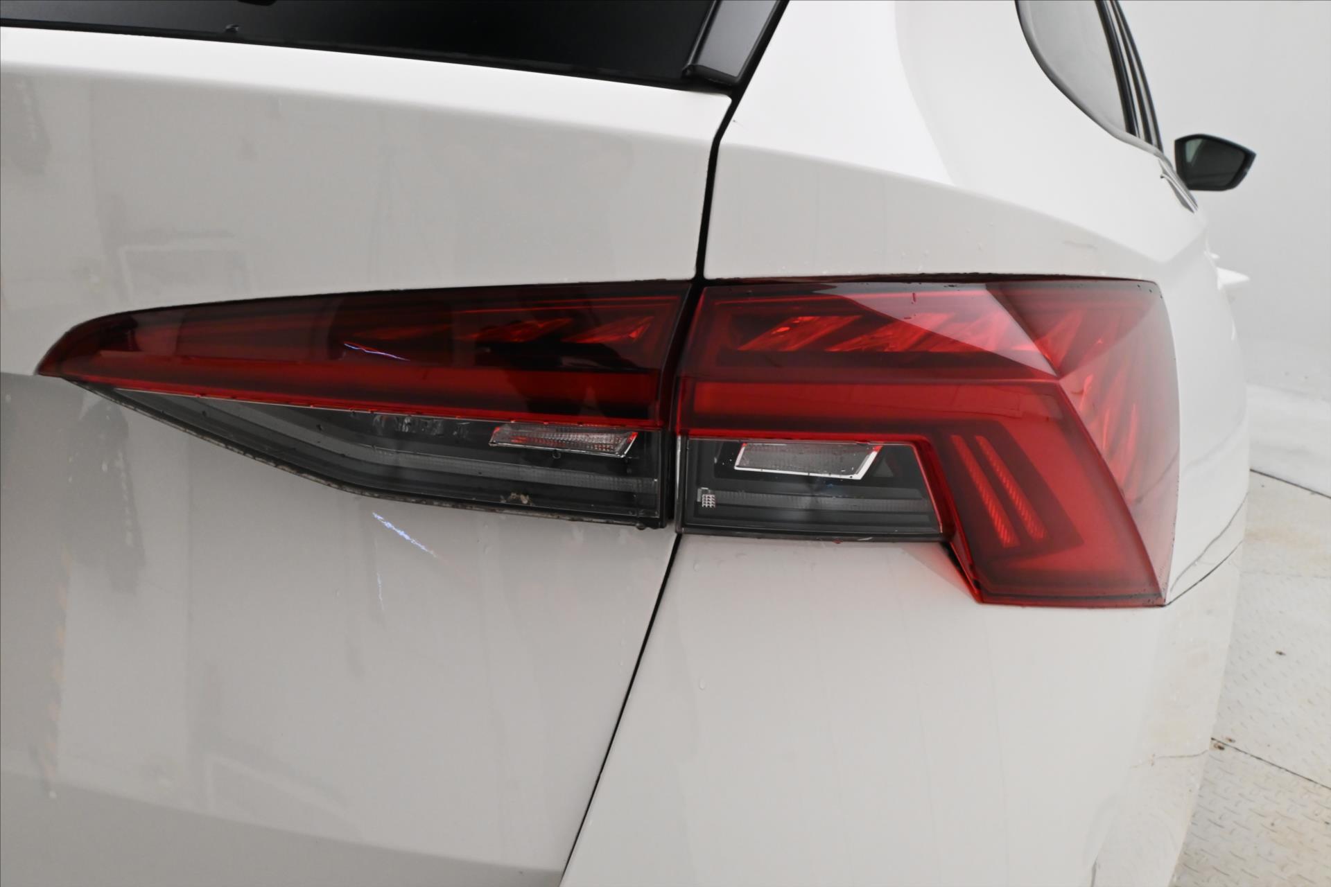 Hlavní fotografie vozu Škoda Octavia 2,0 TDI 110kW SportLINE Záruka až 5 let (31)
