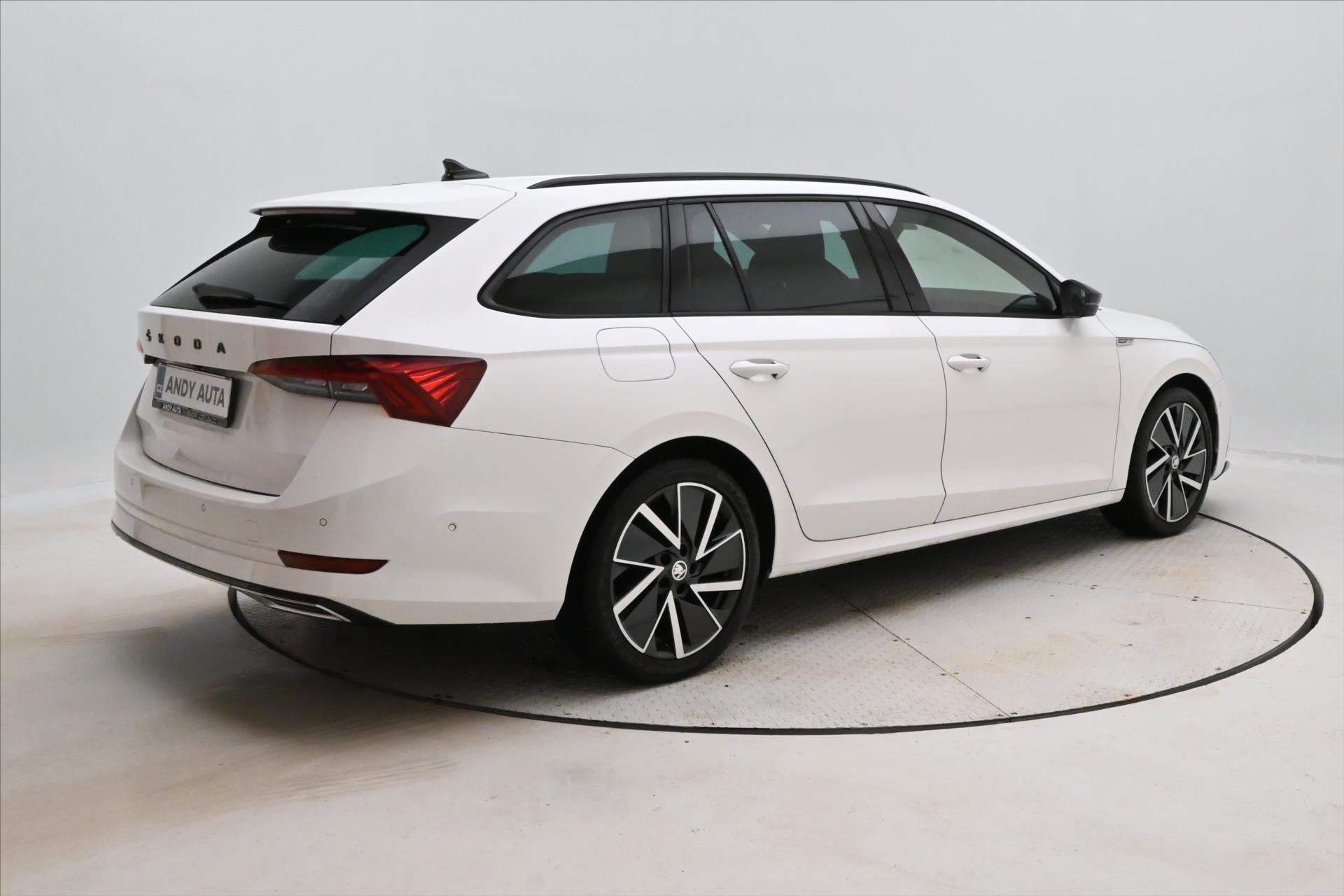 Hlavní fotografie vozu Škoda Octavia 2,0 TDI 110kW SportLINE Záruka až 5 let (5)