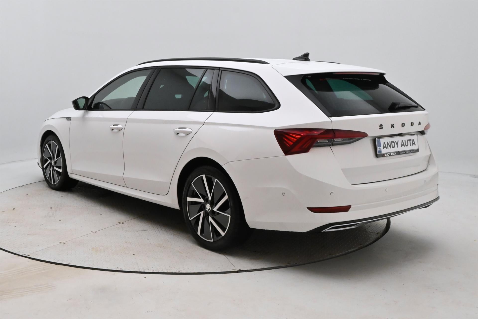 Hlavní fotografie vozu Škoda Octavia 2,0 TDI 110kW SportLINE Záruka až 5 let (7)