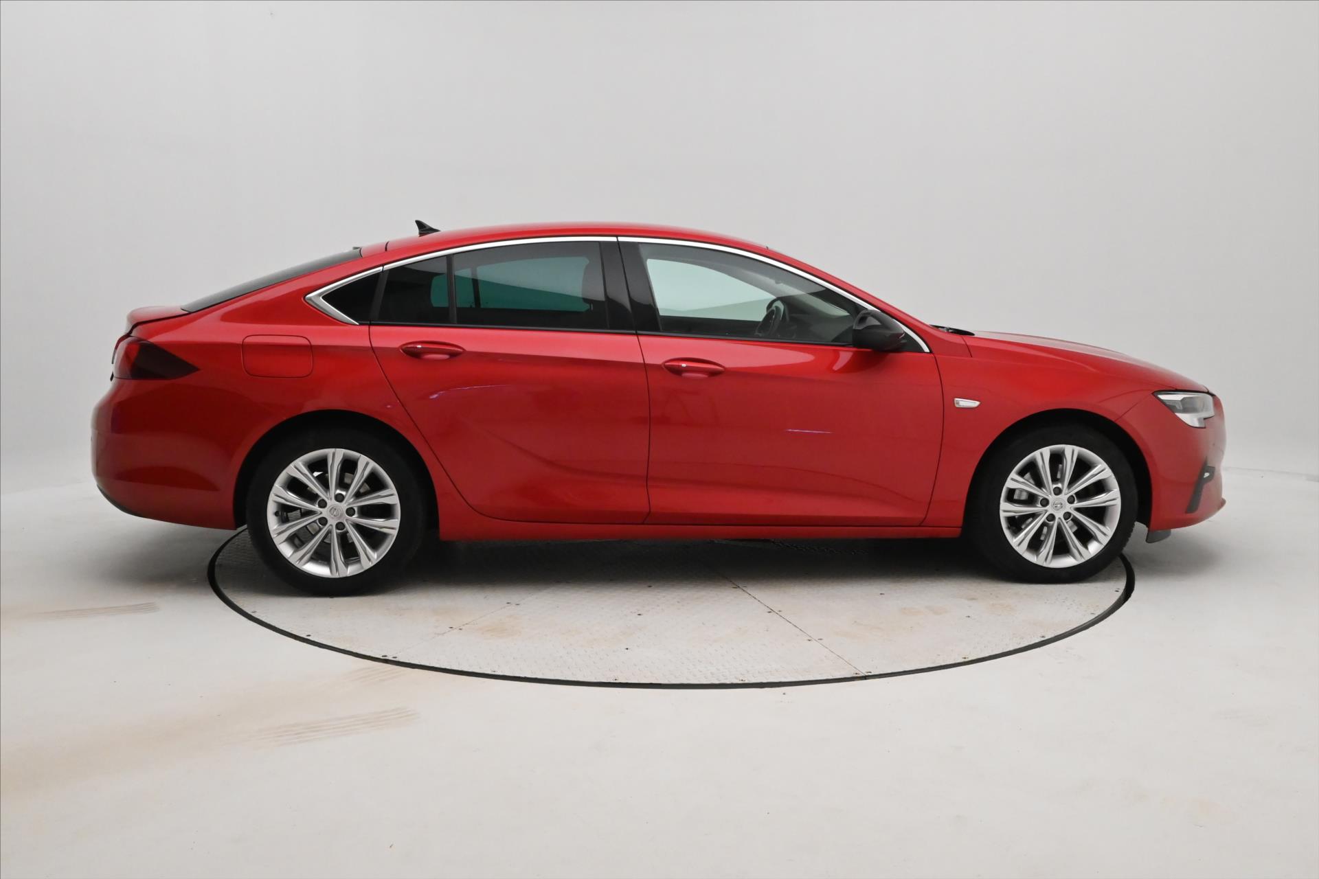 Hlavní fotografie vozu Opel Insignia 1,5 CDTI 90kW AT Záruka až 5 let (4)