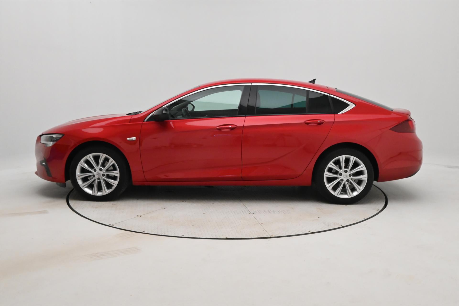 Hlavní fotografie vozu Opel Insignia 1,5 CDTI 90kW AT Záruka až 5 let (8)