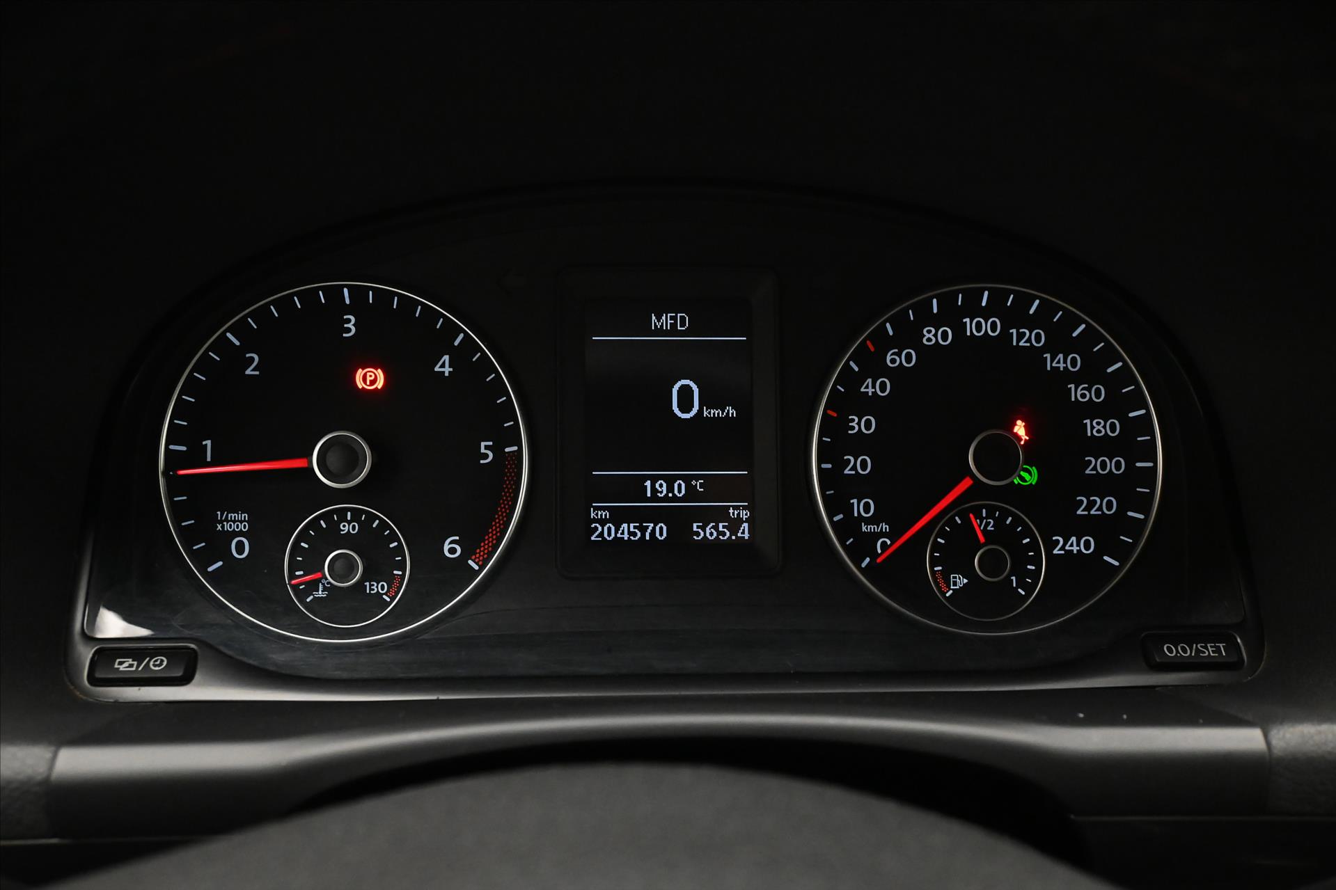 Hlavní fotografie vozu Volkswagen Touran 2,0 TDI 103 kW DSG Comfortline Záruka (17)