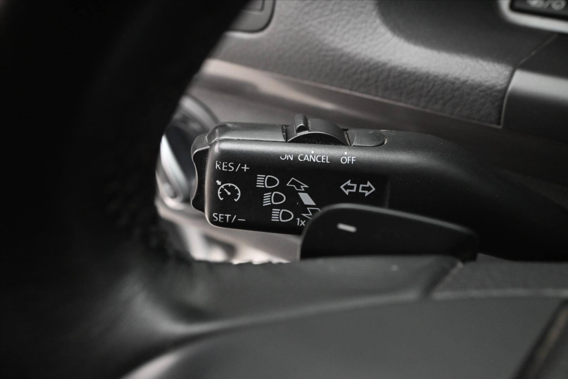 Hlavní fotografie vozu Volkswagen Touran 2,0 TDI 103 kW DSG Comfortline Záruka (24)