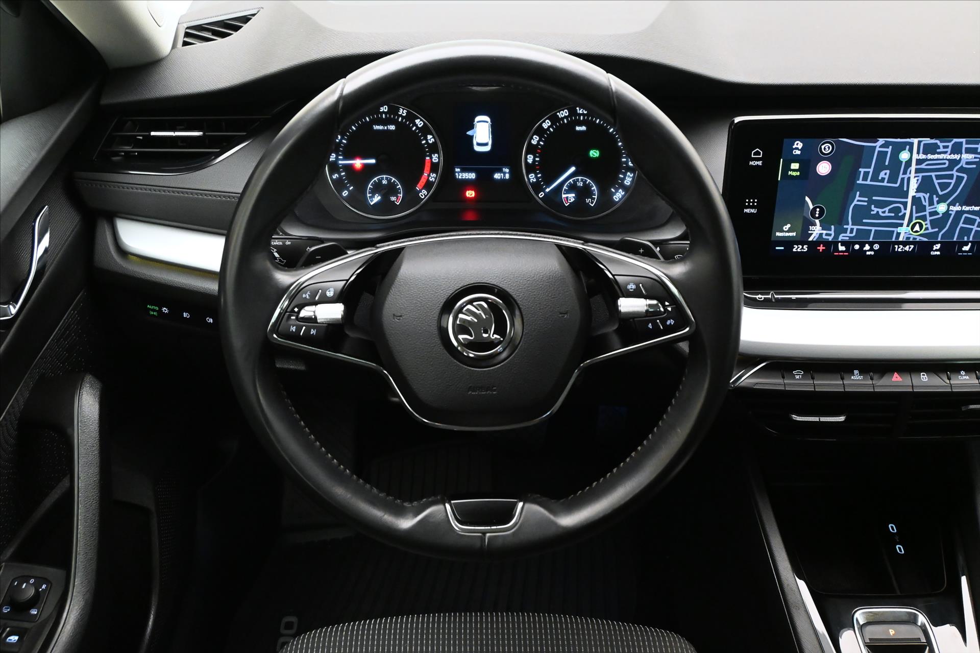 Hlavní fotografie vozu Škoda Octavia 2,0 TDI 110 kW DSG TAŽNÉ Záruka až 5 let (18)