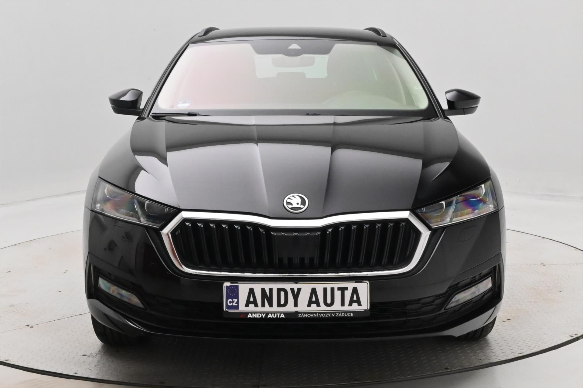 Hlavní fotografie vozu Škoda Octavia 2,0 TDI 110 kW DSG TAŽNÉ Záruka až 5 let (2)
